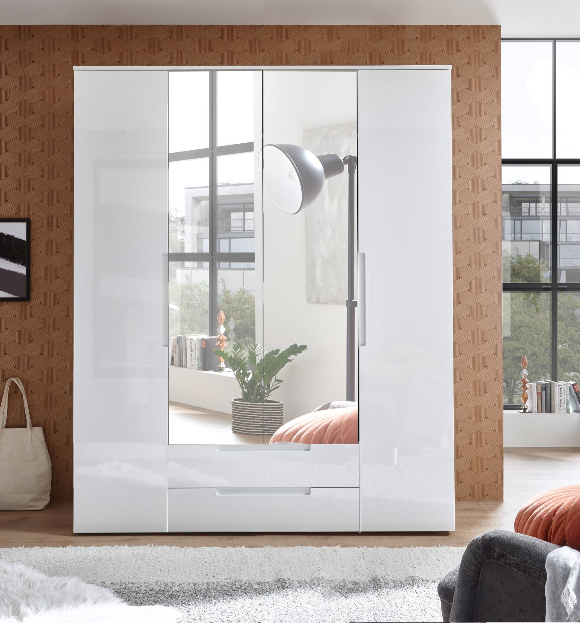 Kleiderschrank, Spice