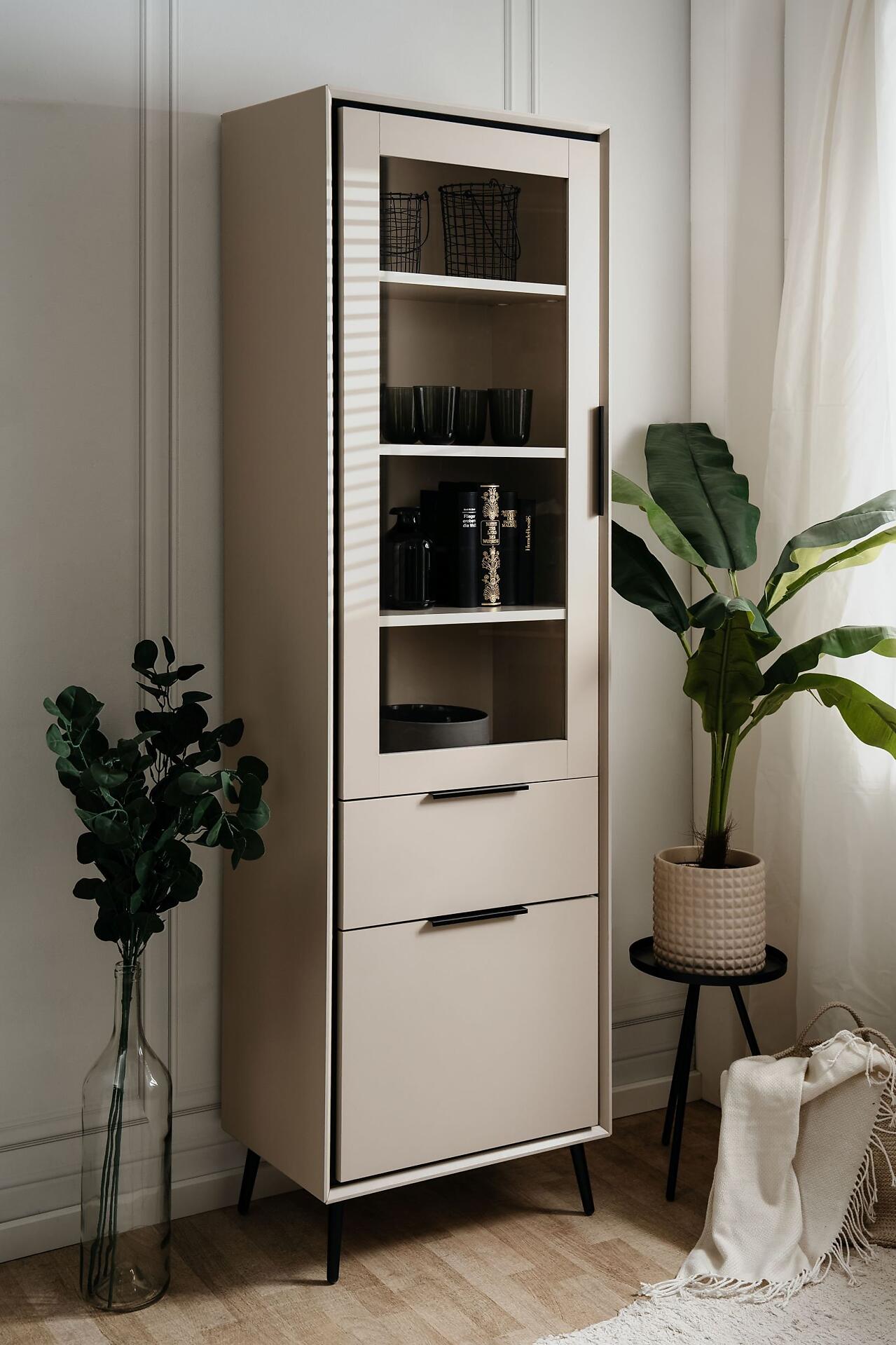 Vitrine, Arona 52B