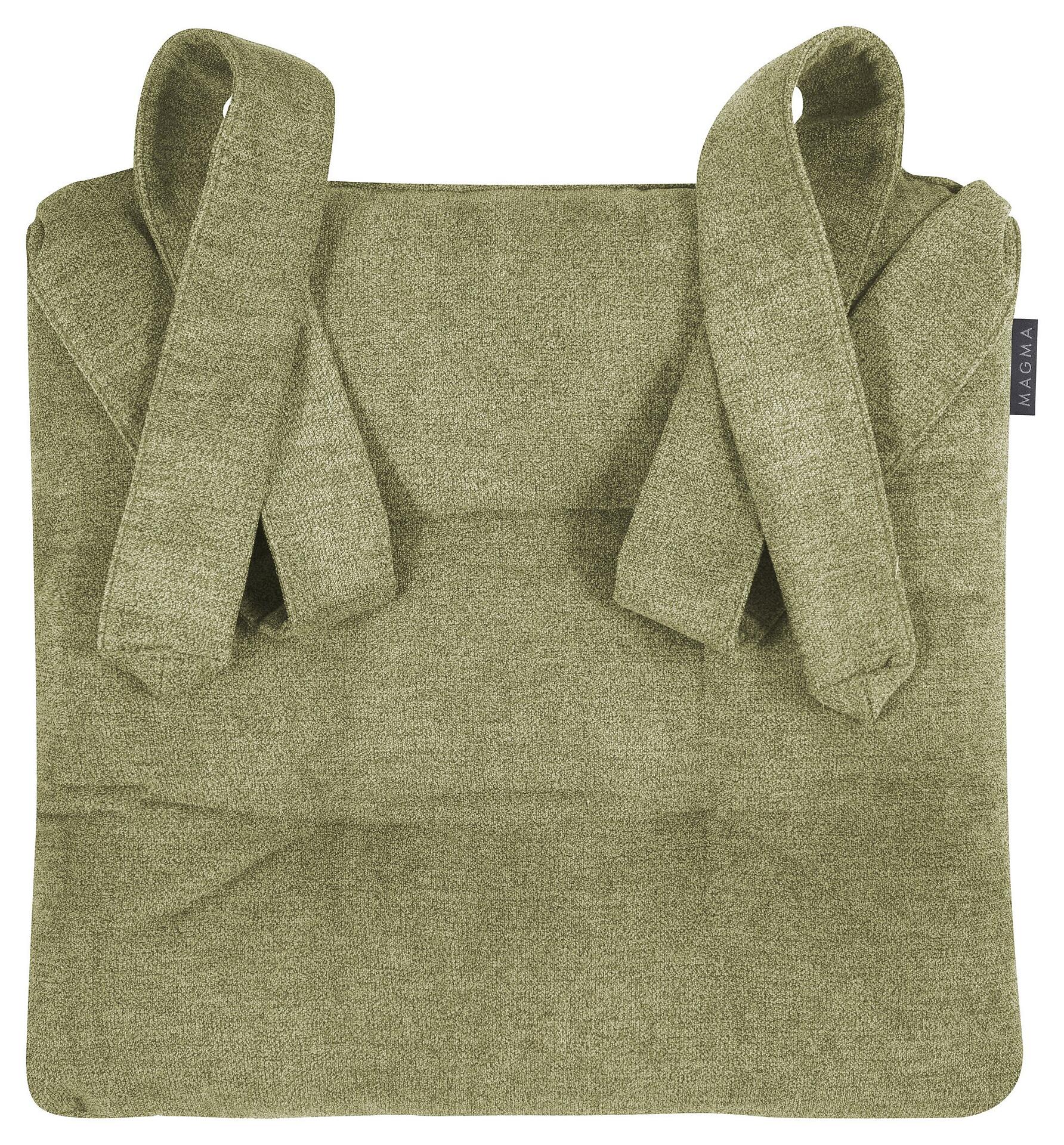 Olivgrünes Stuhlkissen Form 37 Alfa mit zwei Tragegriffen und Steppung, aus grünem Velour-Stoff.