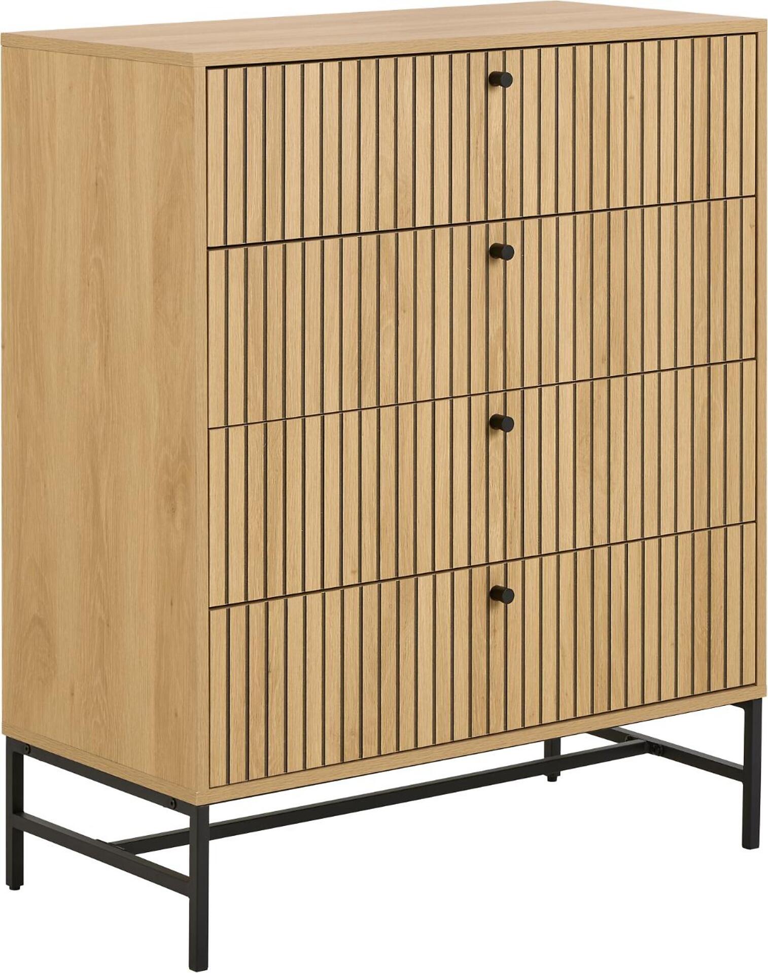 Kommode Albany mit drei Schubladen, lamellenbesetzter Front und schwarzen Griffen, dargestellt in einer Dreiviertelperspektive auf schwarzen Metallfüßen.