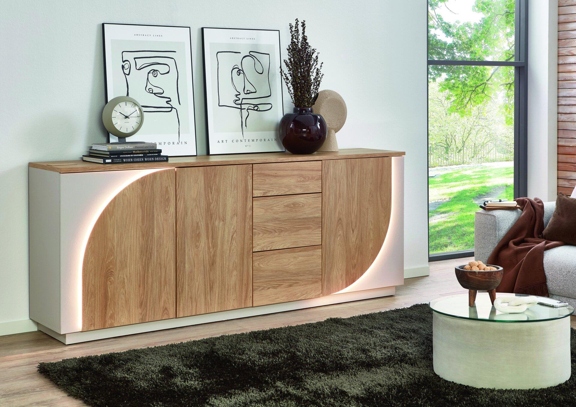 Sideboard, Spin