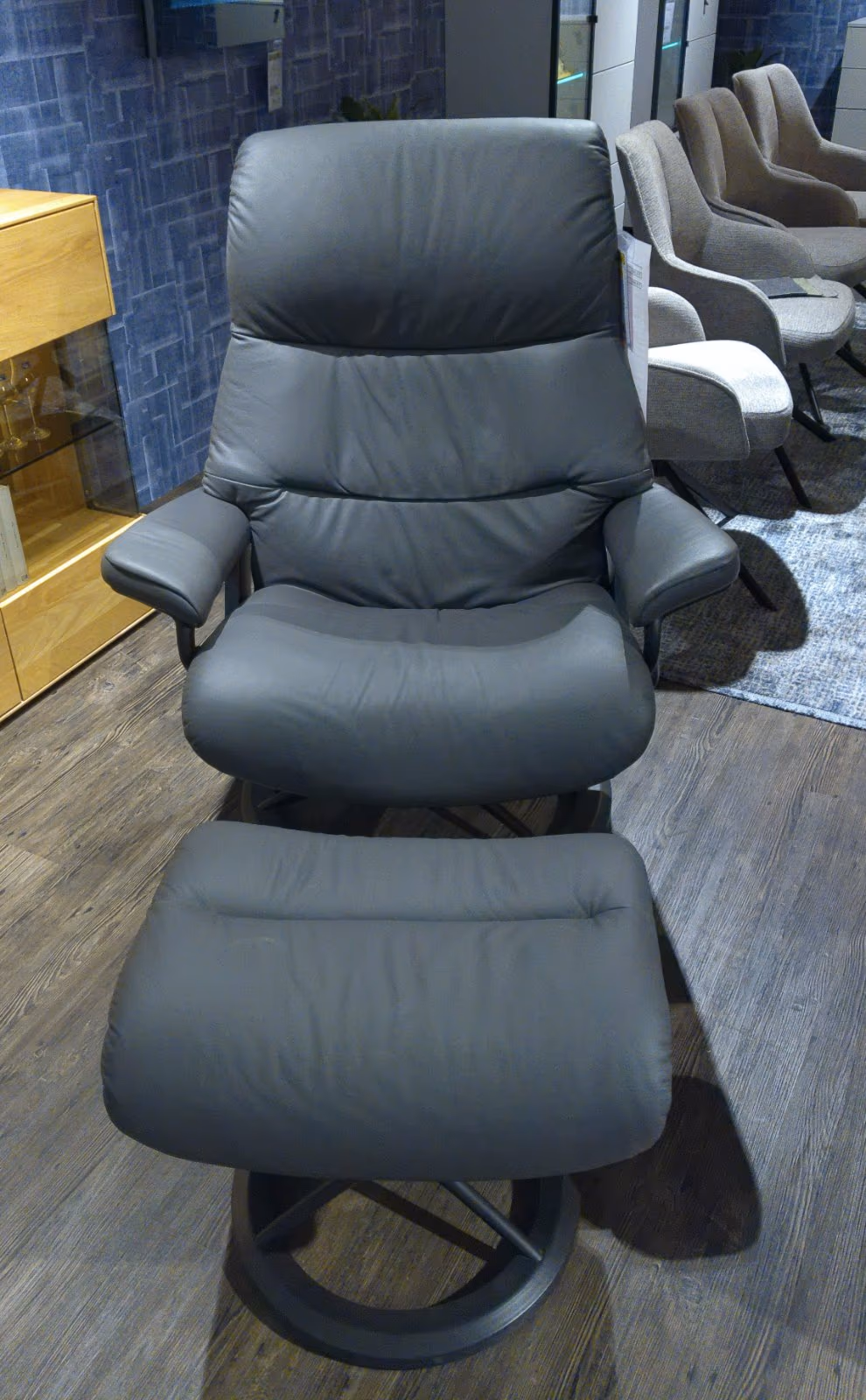 Relaxsessel mit Hocker