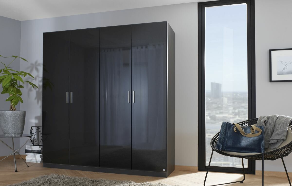 Drehtürenschrank, Celle