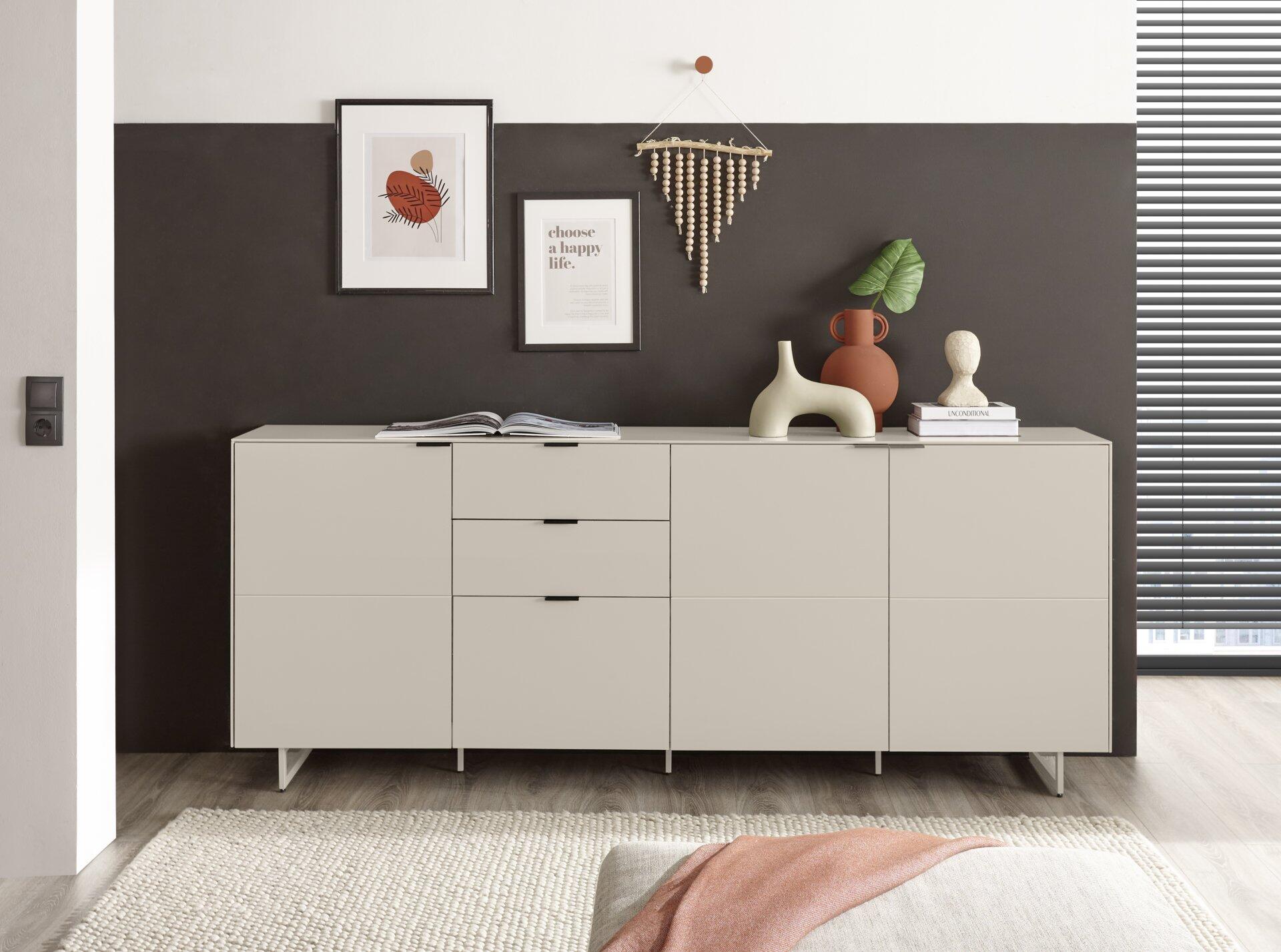 Sideboard, Quoda