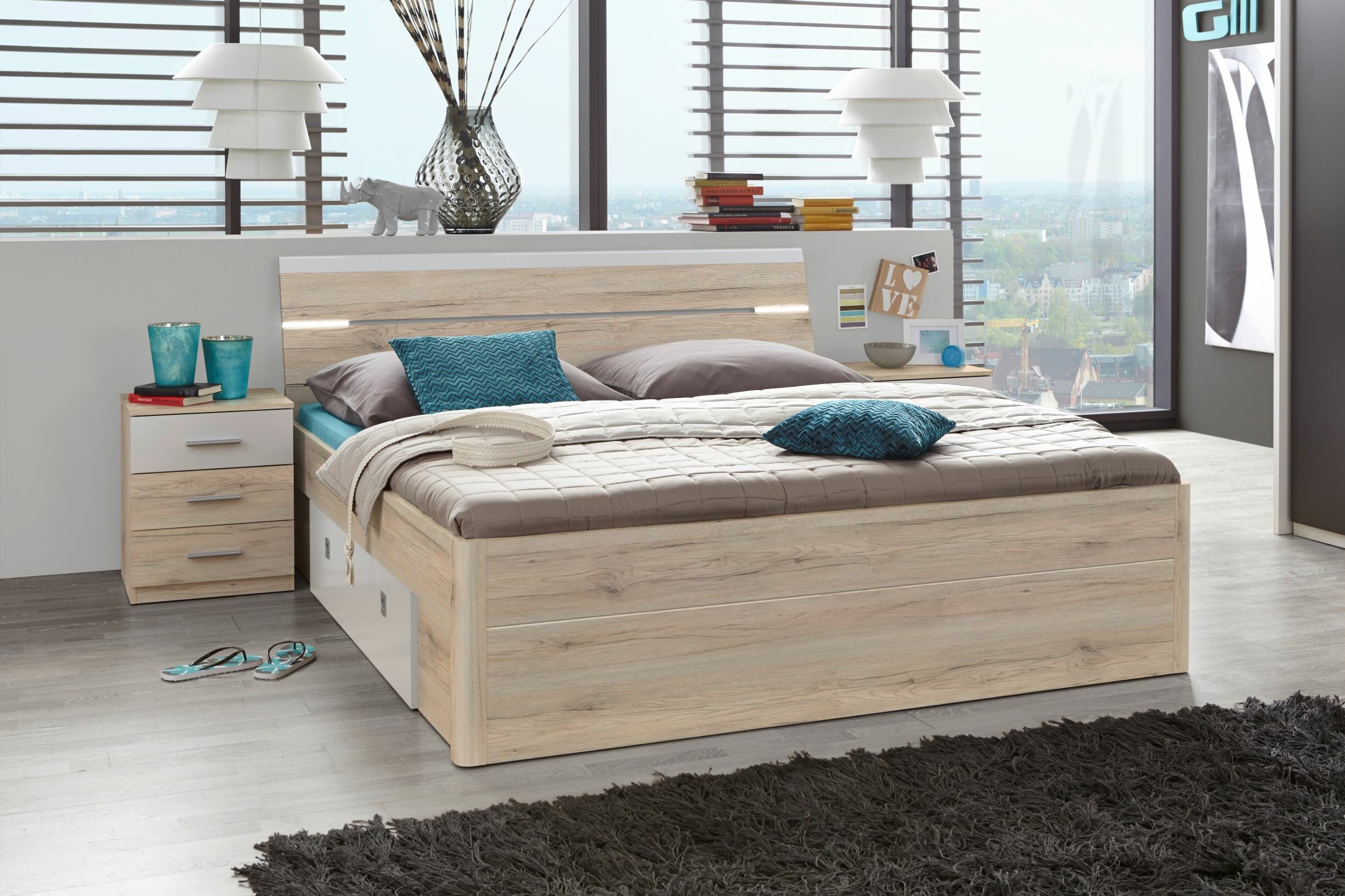 Bett, Mars