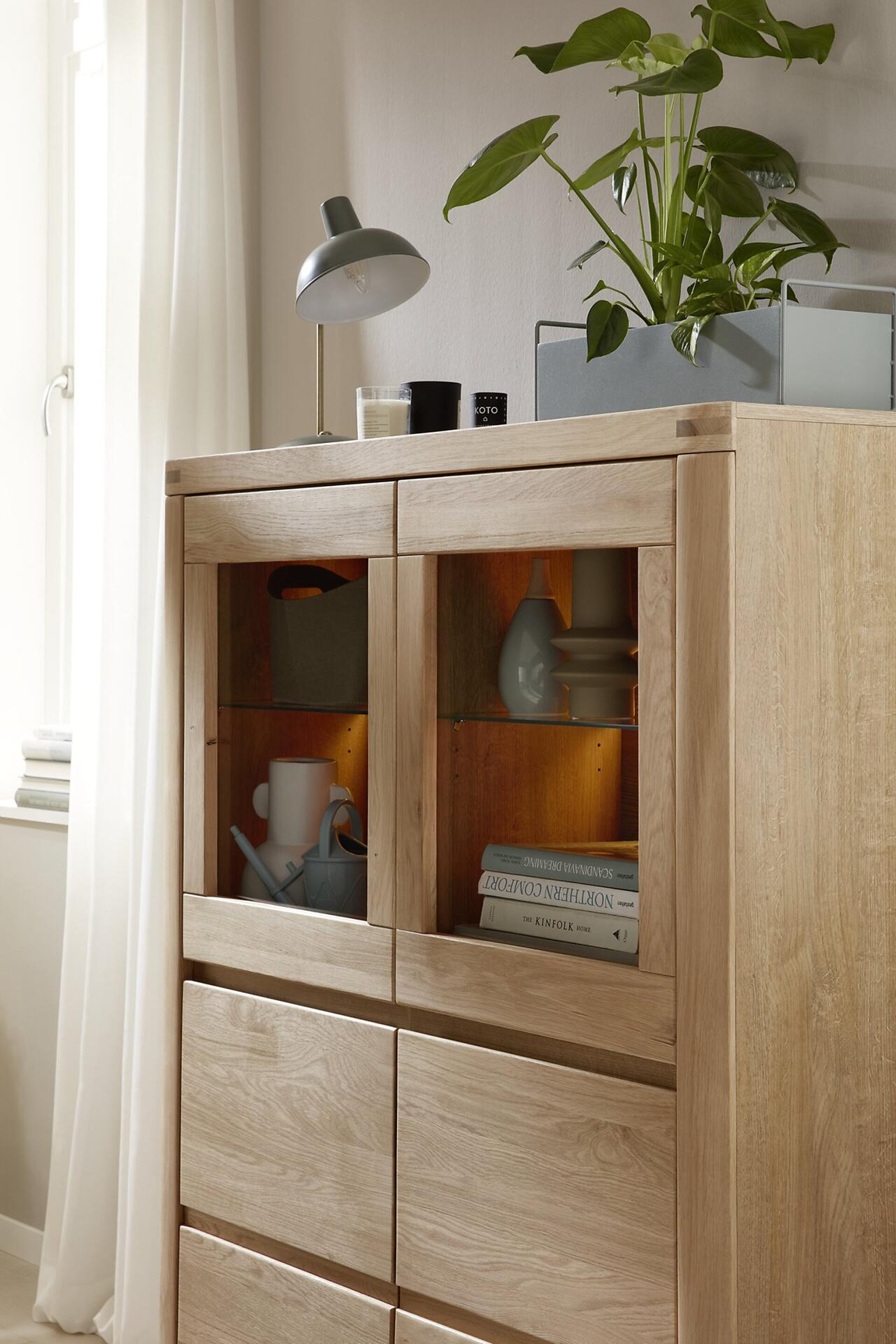 Highboard, Timos