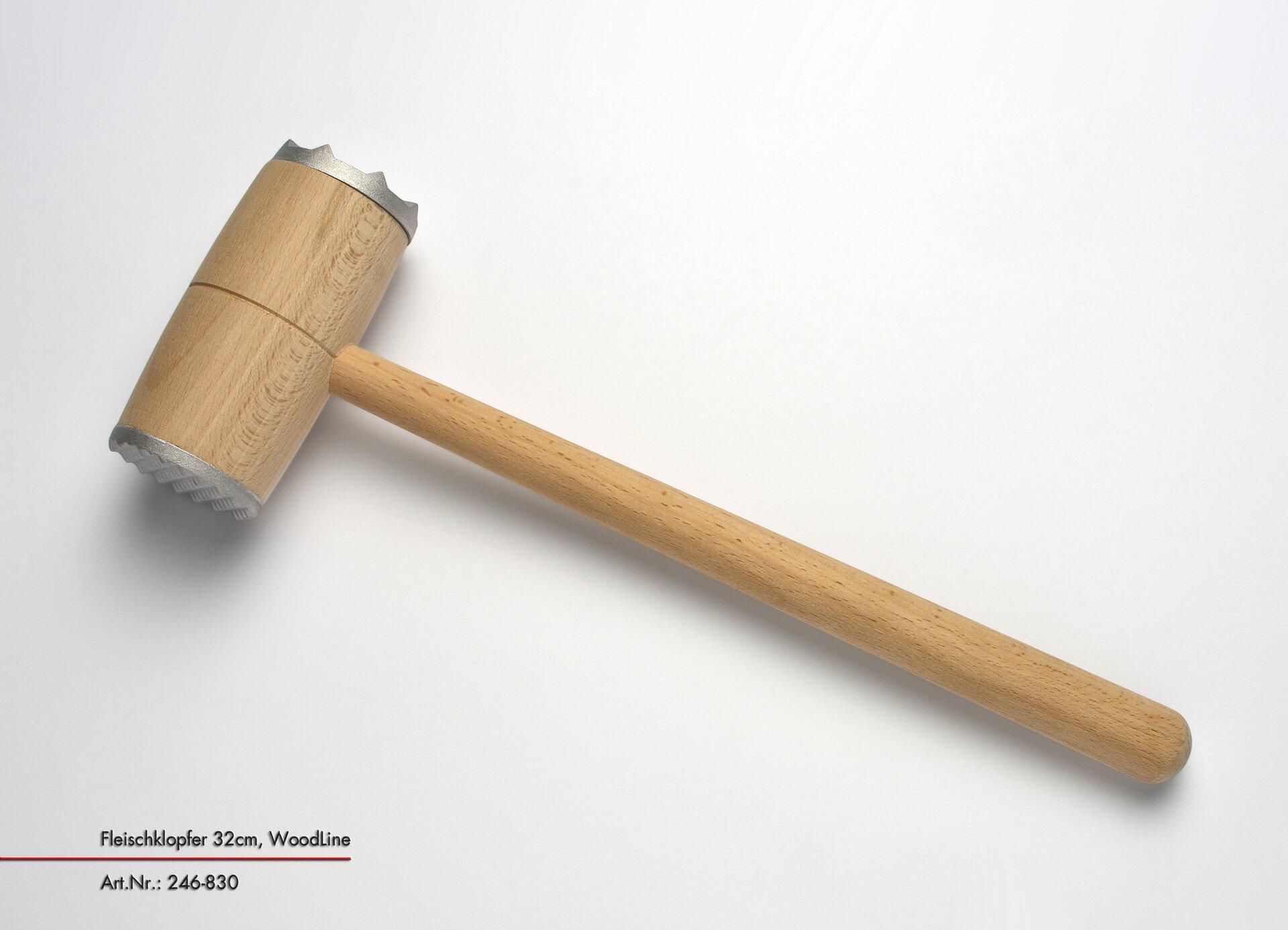 Fleischklopfer WoodLine aus hellem Buchenholz mit rillenartigem Aufsatz und abgeschrägtem Stiel, frontal dargestellt.