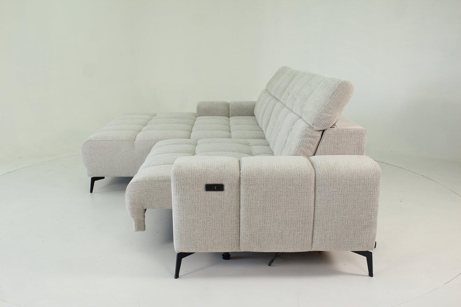 Couch SCALLY: Dreiteilige Polsterecke mit cremefarbener Polsterung, Motorfunktion für verstellbare Rückenlehne im linken Sitzbereich und Schlaffunktion.