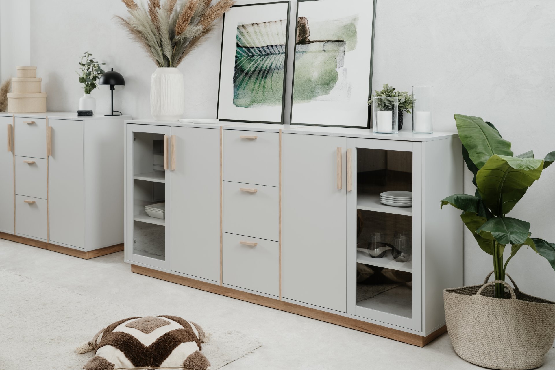 Sideboard, Split 51B