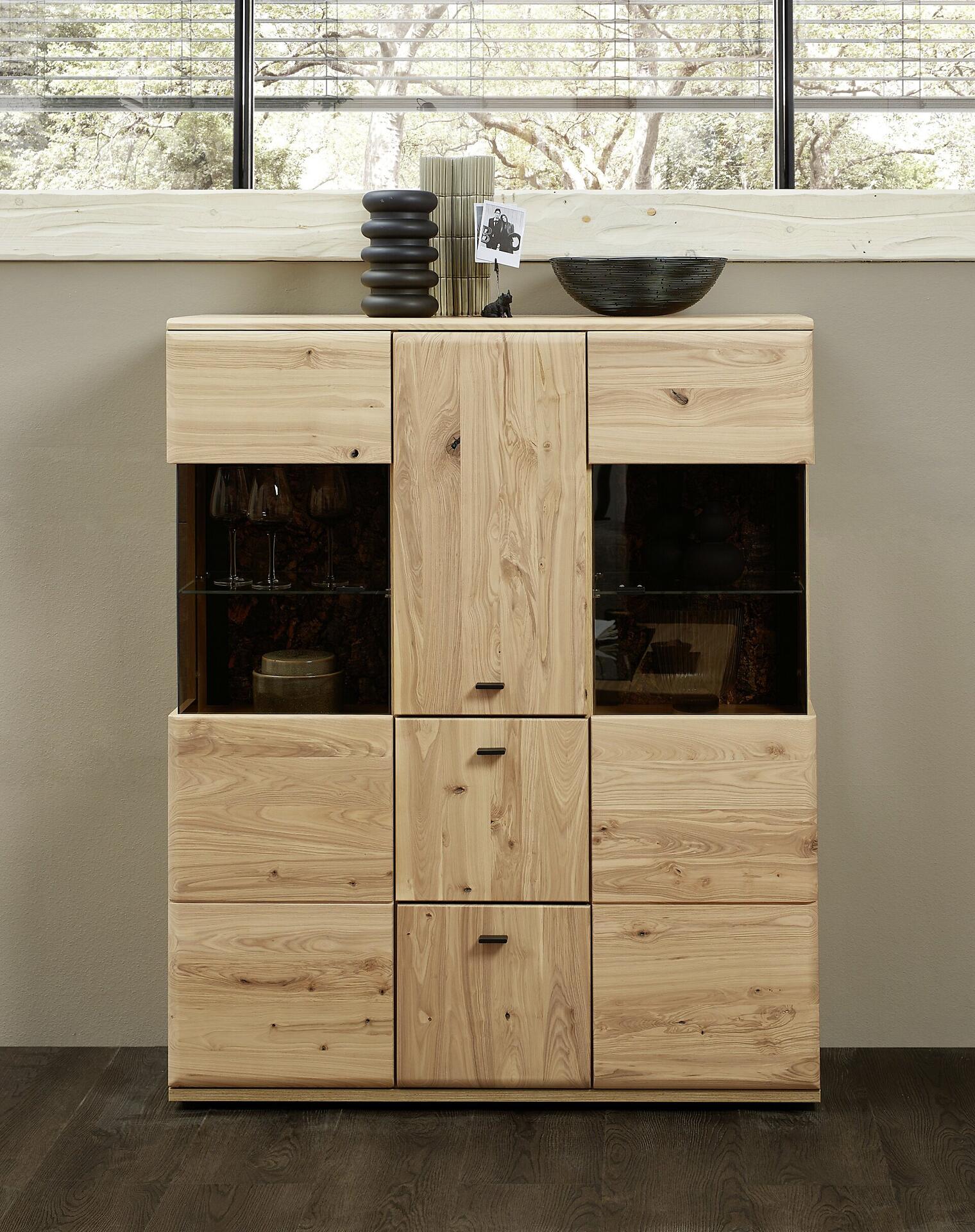 Highboard, Calmera
