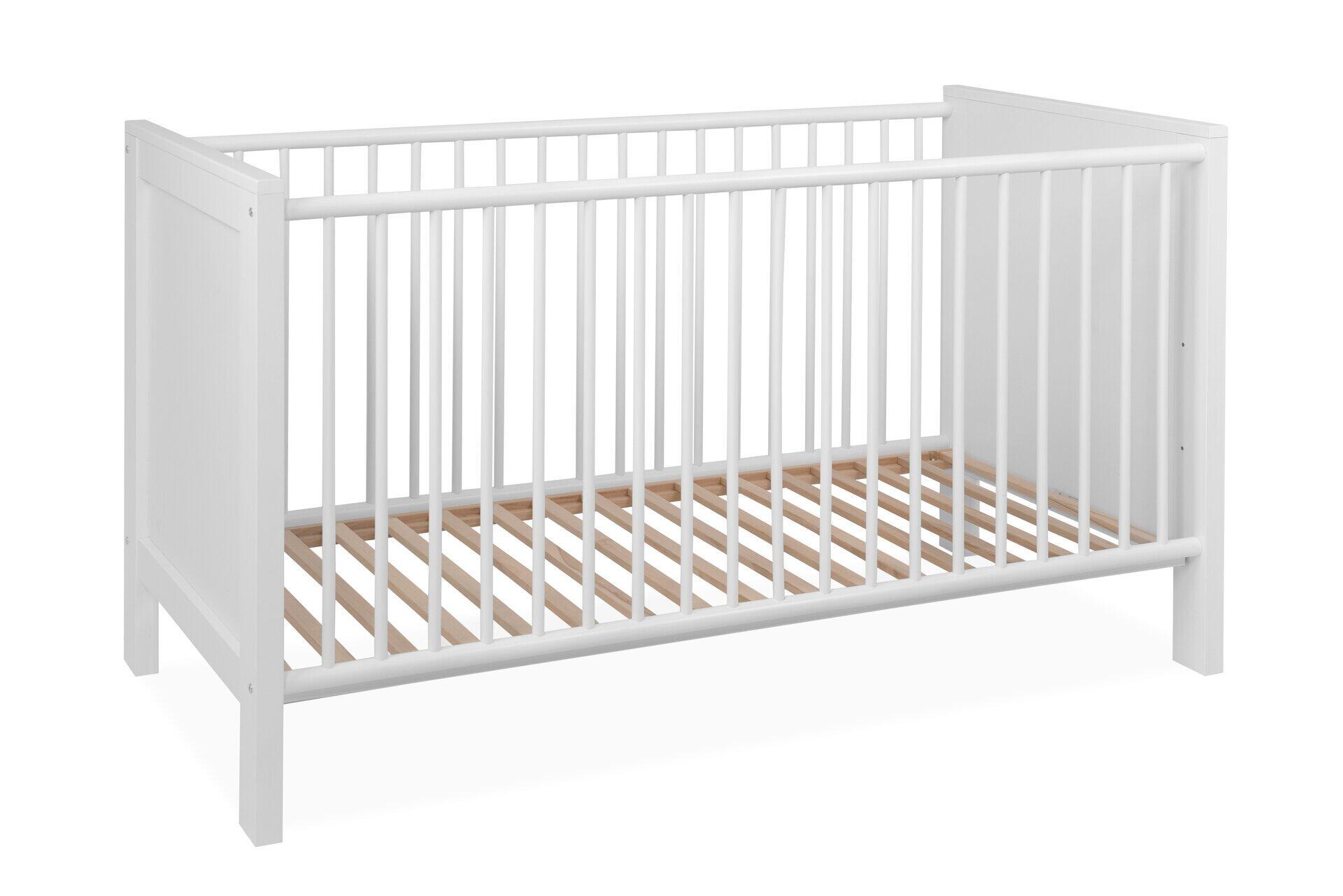 Weißes Babybett Landwood 66B aus der Vogelperspektive mit vertikalen Seitenwänden und Querlattungssystem zur Sicherung der Bettlatten.
