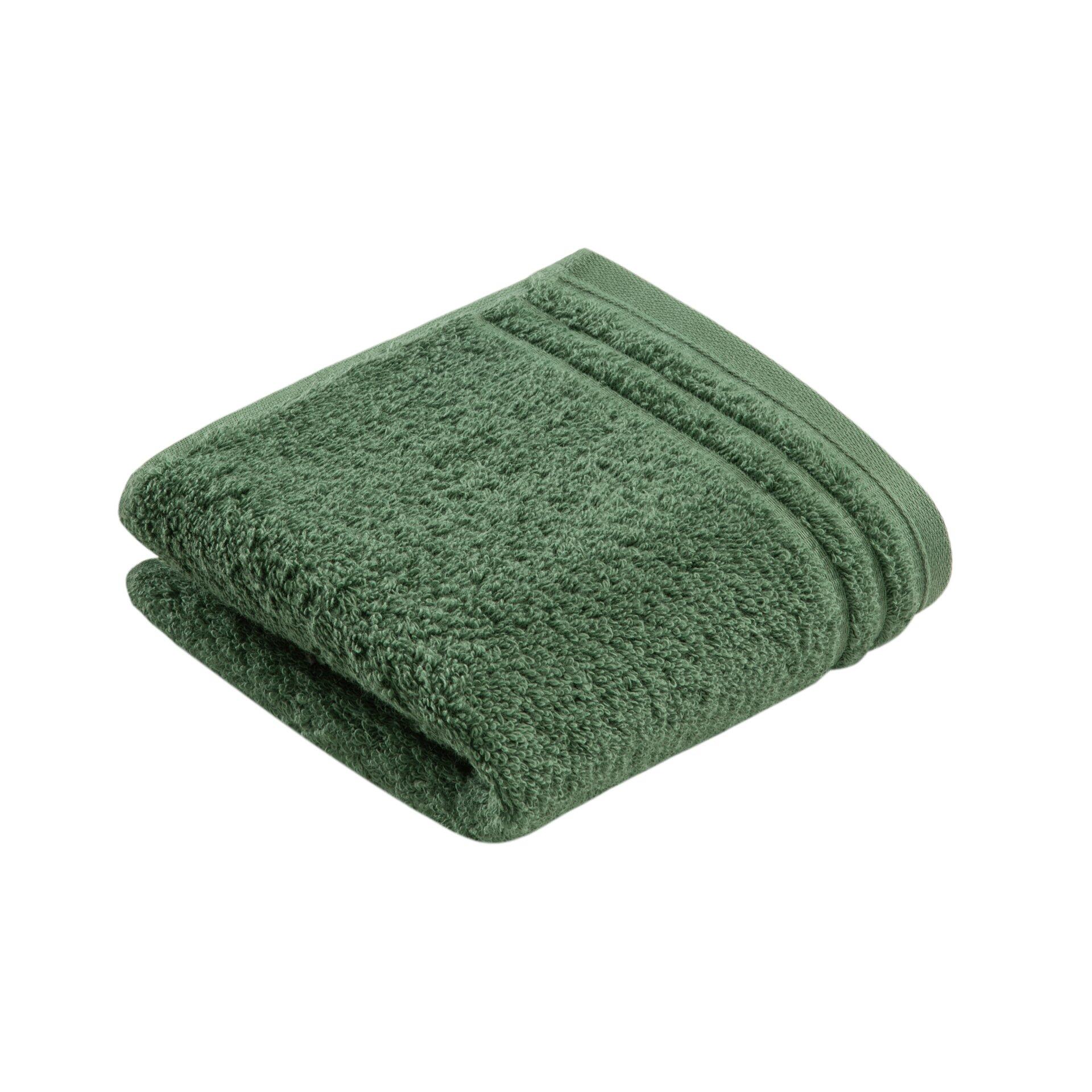 Gefaltetes Gästetuch ViennaStyleSupersoft aus weicher Baumwolle auf weißem Hintergrund, zeigt die flauschige Textur und die sauberen Kanten.