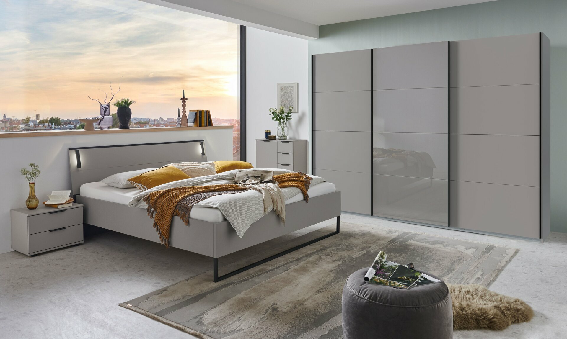 Schwebetürenschrank, Tilburg