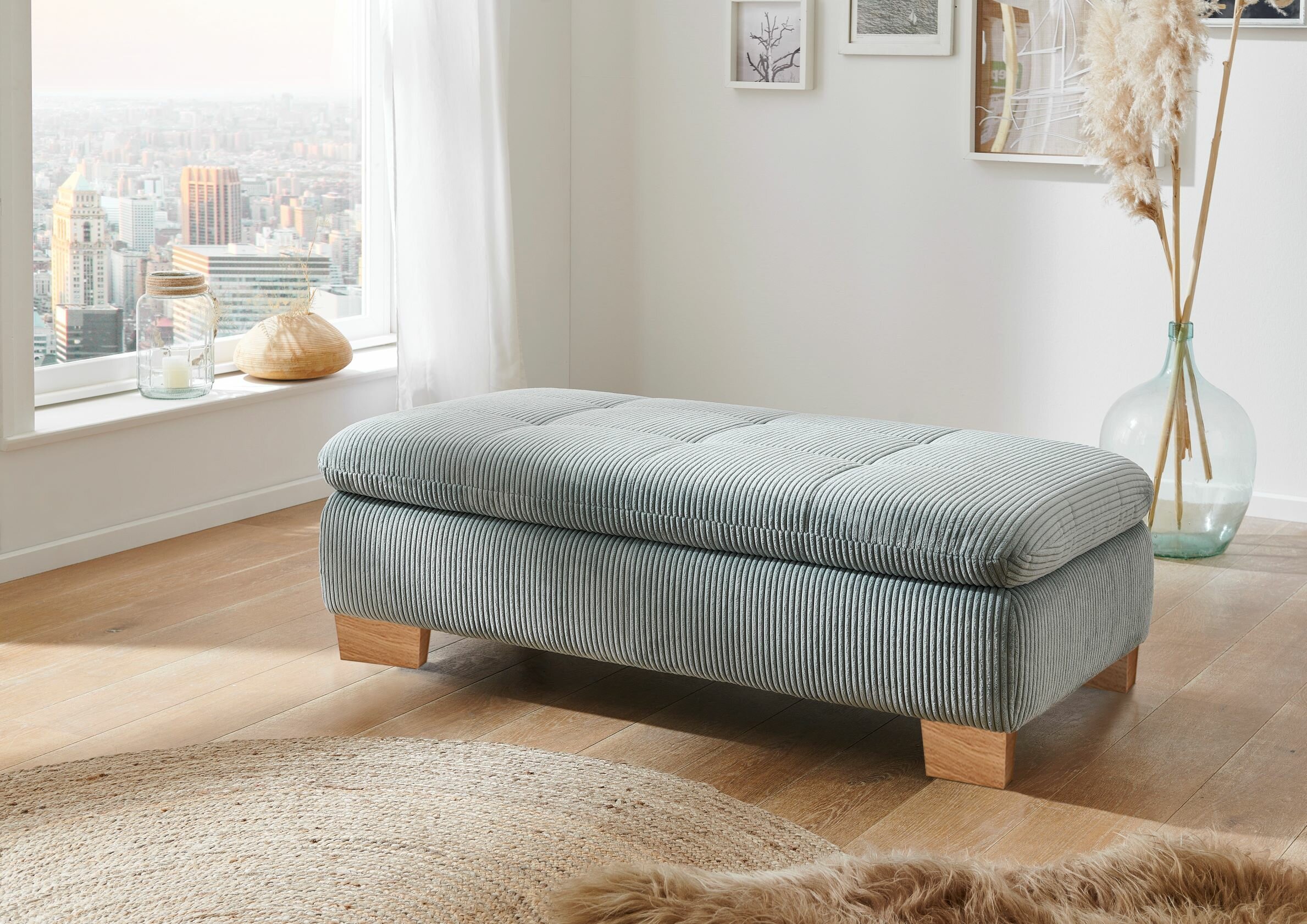 Hocker, Luca