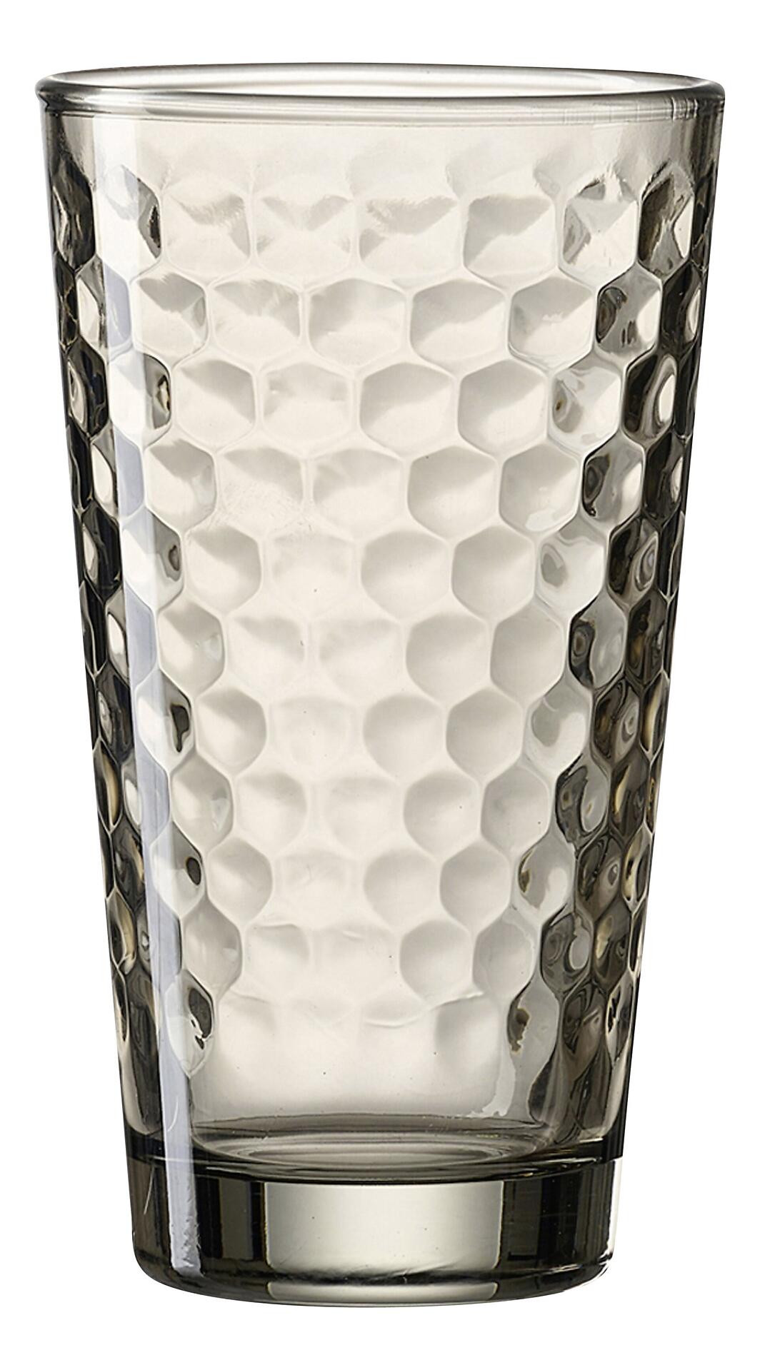 Longdrinkglas Favo von Ritzenhoff & Breker mit strukturierter, honigwabenartiger Oberfläche und breitem Sockel, dargestellt aus leicht unterer Perspektive.