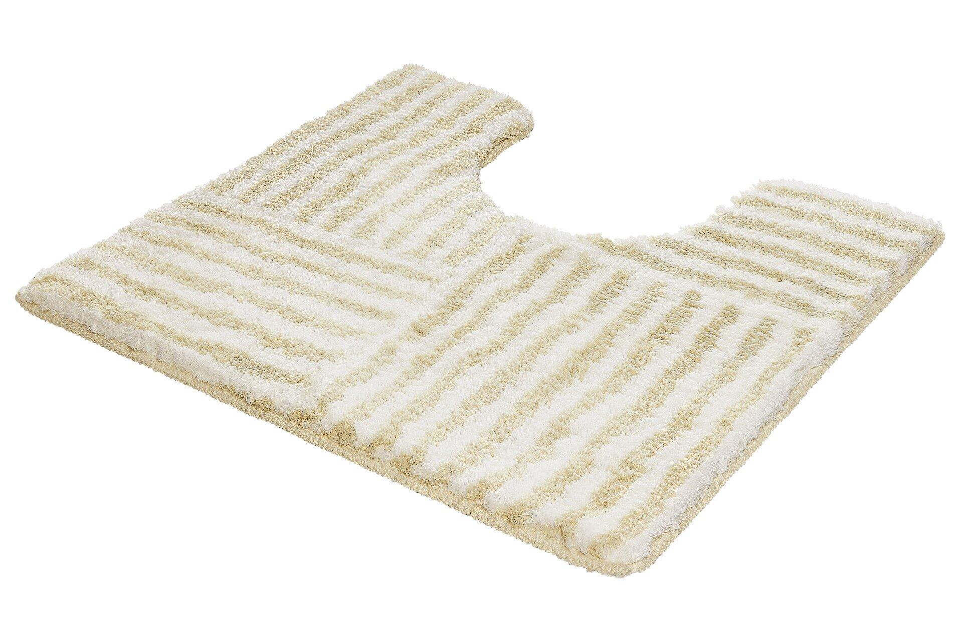 WC-Vorleger Chelsea: Sandbeiger Teppich mit dezenten, cremefarbenen Streifen aus Polyester, Vogelperspektive.