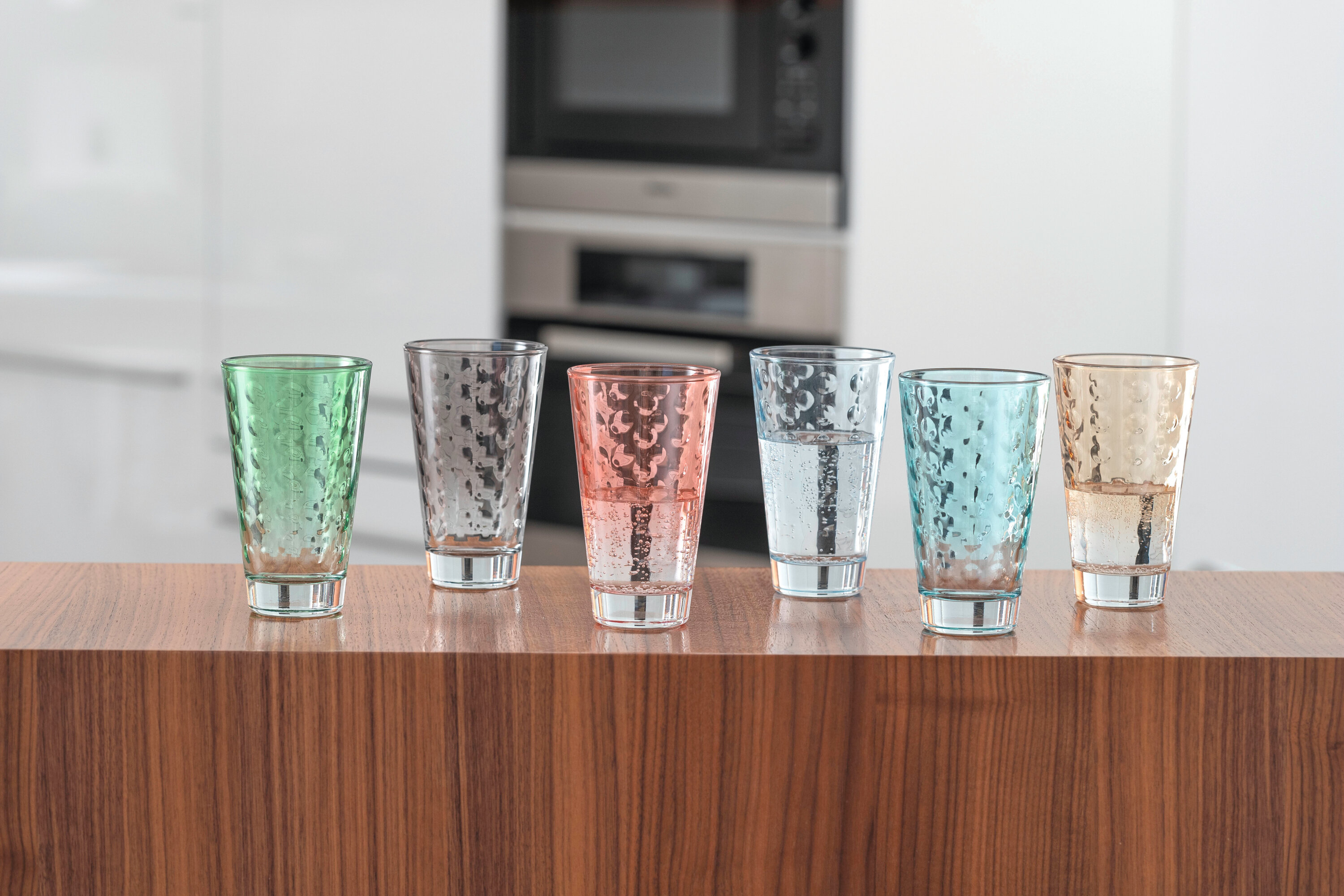 LD Becher, Optic