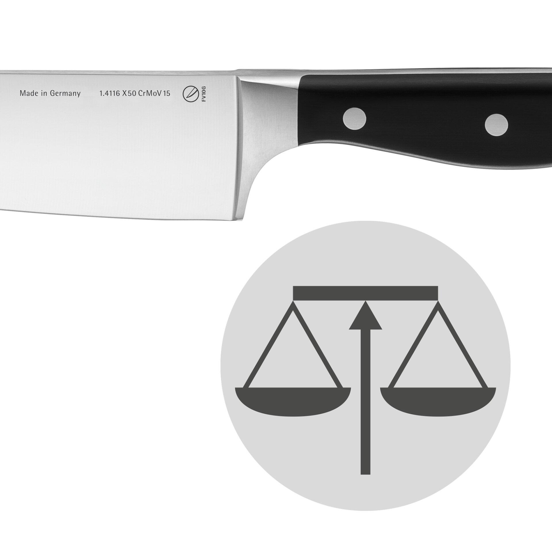 WMF Fleischmesser Spitzenklasse Plus, aus Edelstahl gefertigt, mit ergonomischem Griff und "Made in Germany" Aufschrift, Vogelperspektive.