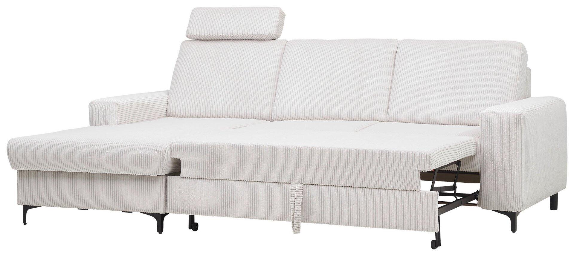 Ecksofa Balina in hellbeige mit ausgeklappter Schlaffunktion und sichtbarer Mechanik, dargestellt in einer ¾-Perspektive auf schwarzen Metallfüßen.