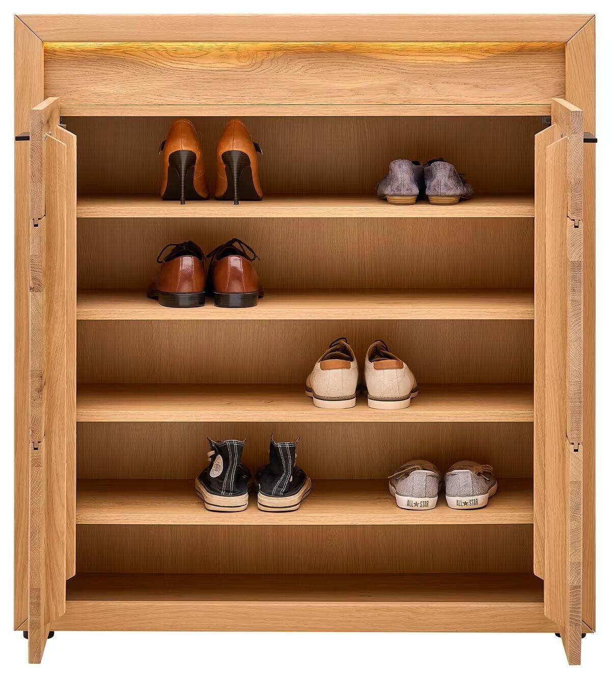 Schuhschrank, Cleveland