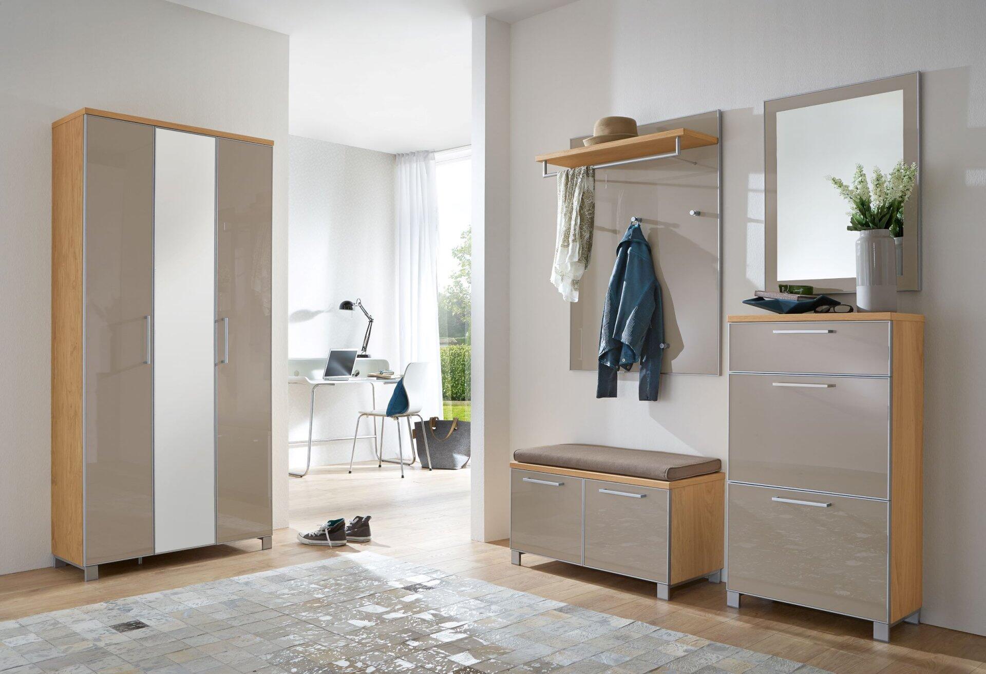 Dielenschrank, Santina