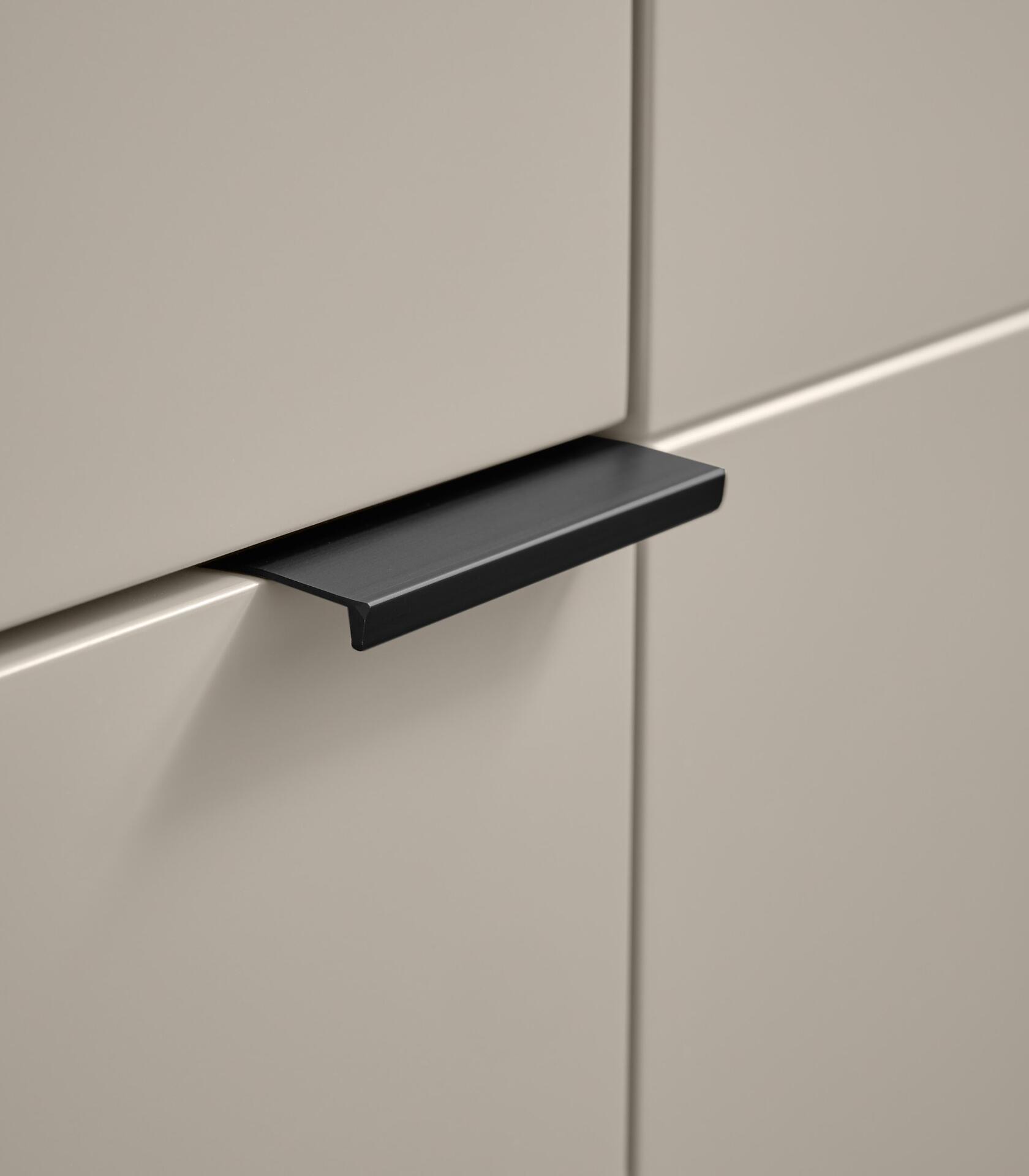 Highboard, Quoda