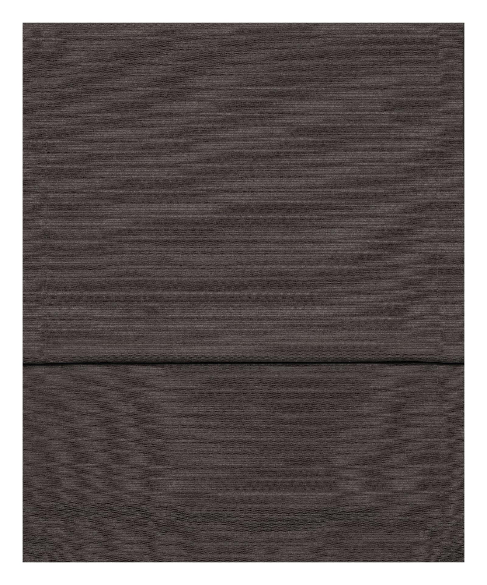 Dunkelbrauner Tischläufer Fino aus Polyester und Baumwolle mit Strukturstreifen und leichter Faltung.