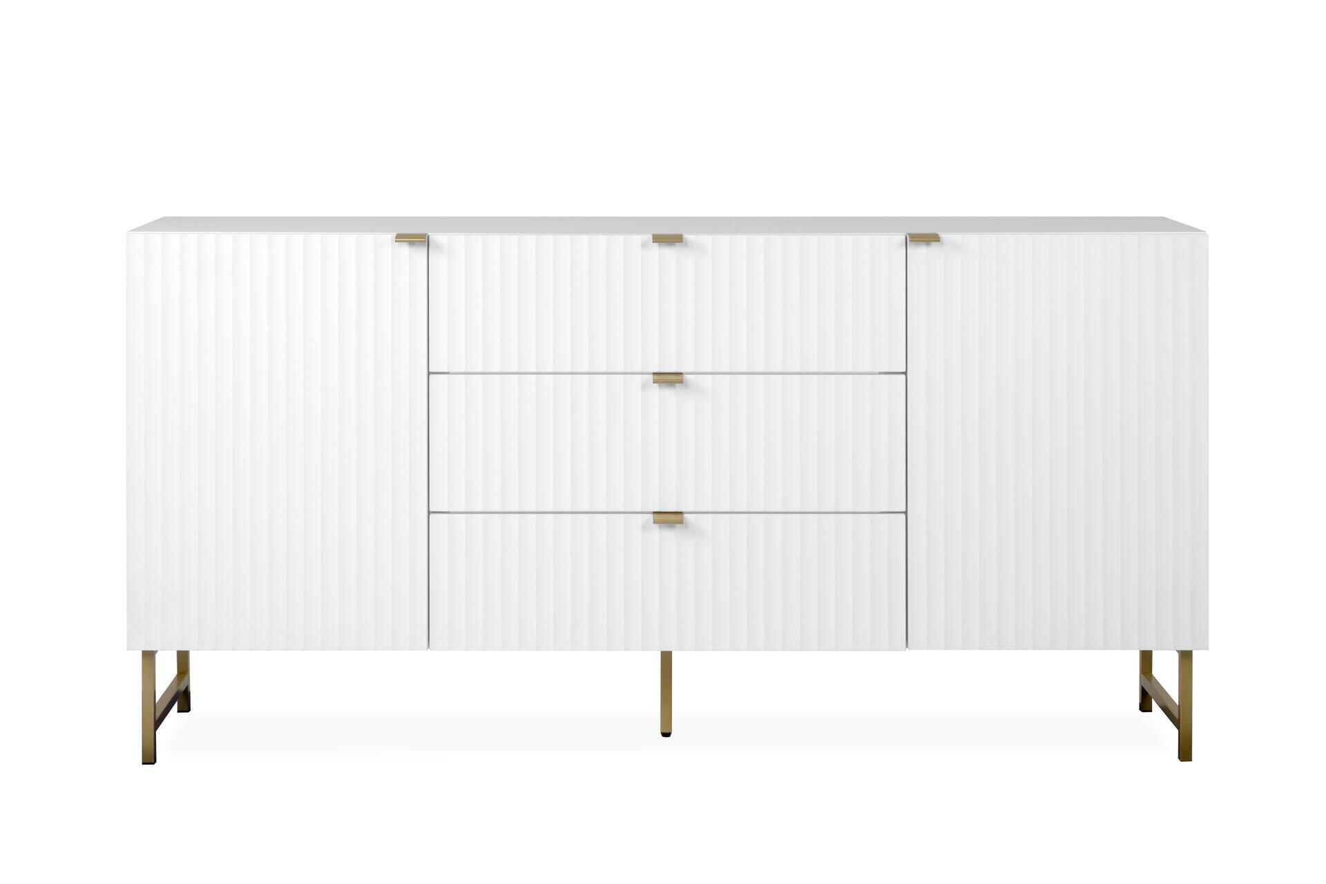 Weißes Sideboard Edinburgh 51A mit drei Schubladen und goldenen Griffen auf goldenen Füßen, detailliert mit vertikaler Rillenstruktur auf der Front, aus Vogelperspektive.
