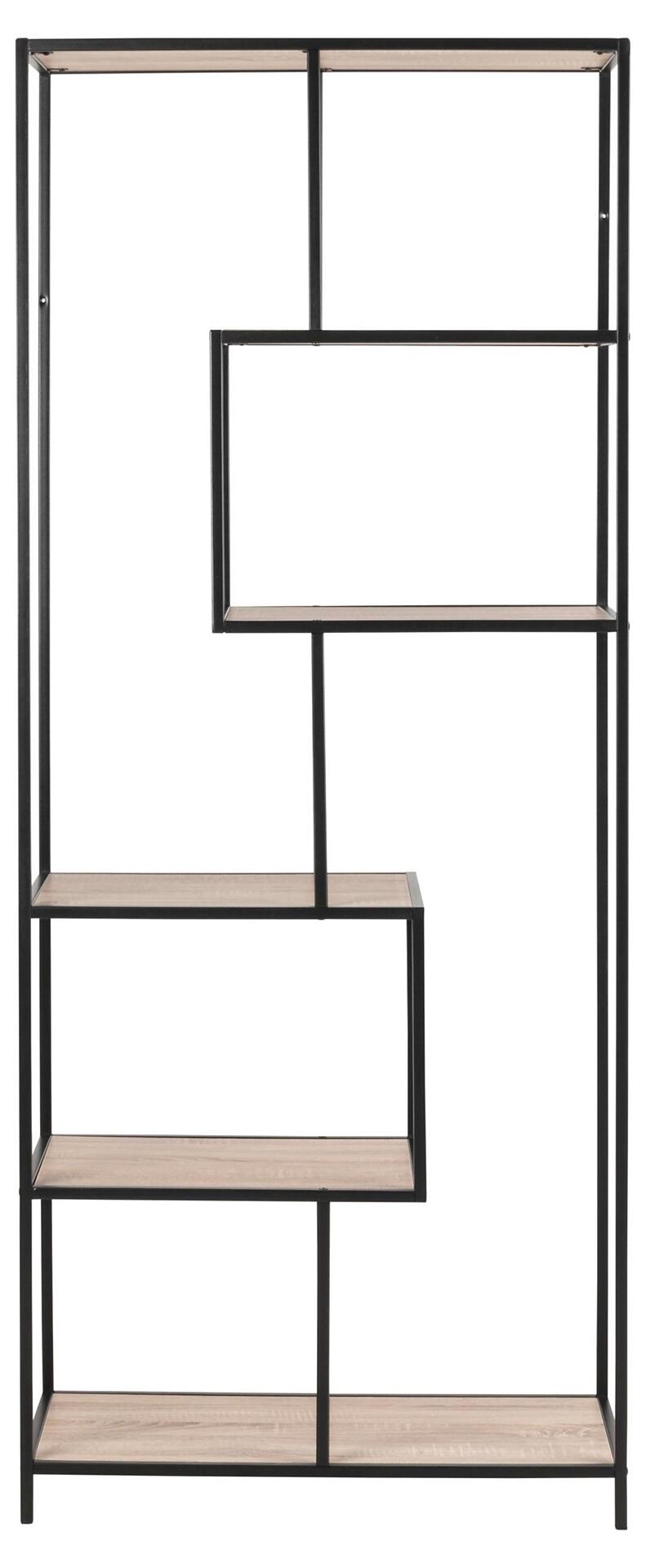 Hoher, schwarzer Metallregalkorpus Seaford mit fünf unterschiedlich hohen Regalböden in hellem Holzdekor und asymmetrischem Design, ideal zur Aufbewahrung und Präsentation.