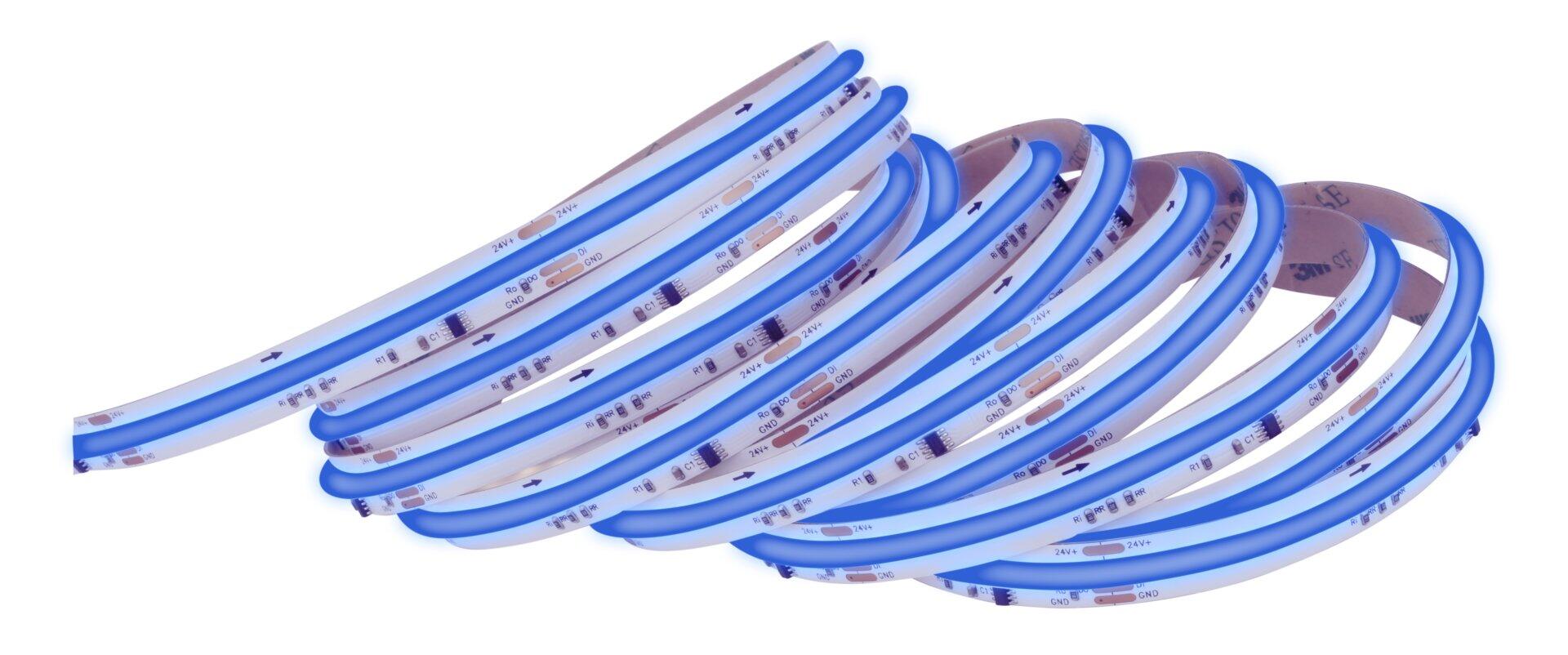 Aufgerolltes blaues BRILO LED-Band mit selbstklebender Rückseite und Pfeilen zur Anbringung.