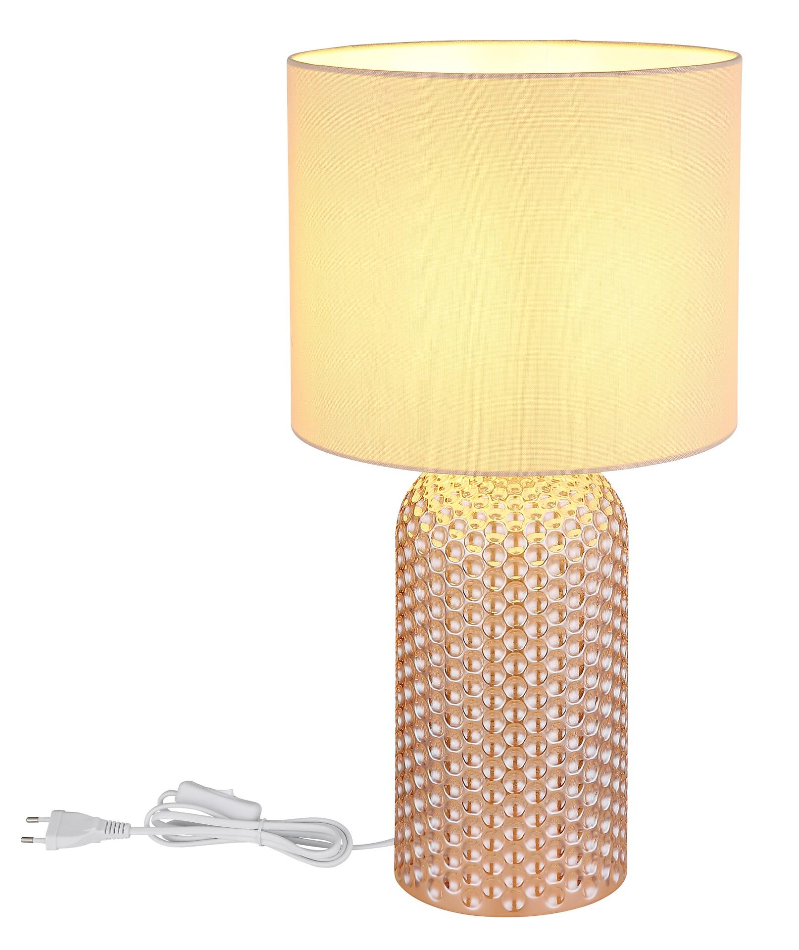Tischleuchte 21735CH mit zylindrischem, gelbem Lampenschirm aus Strukturstoff und goldfarbener Kante, stehend auf einem sockelartigen Element mit goldener Wabenstruktur.