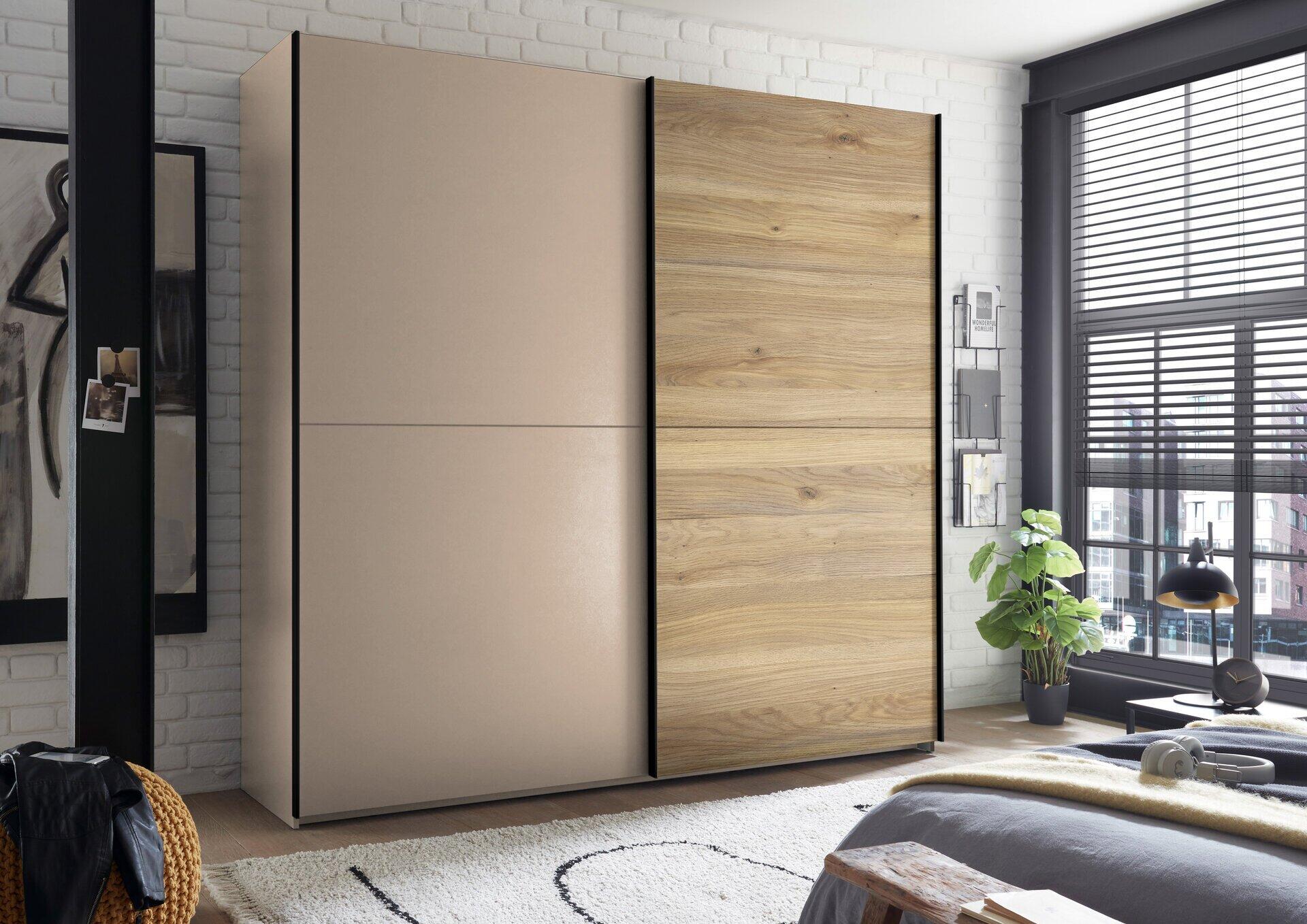 Schwebetürenschrank, Wersamo