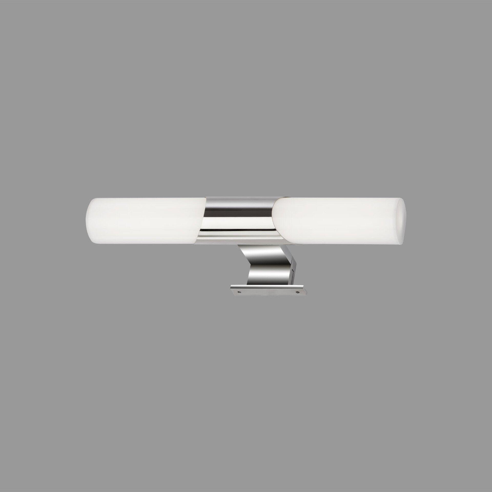 Moderne Wandleuchte mit zwei weißen Lampenschirmen und silberfarbener Armatur an grauem Hintergrund.