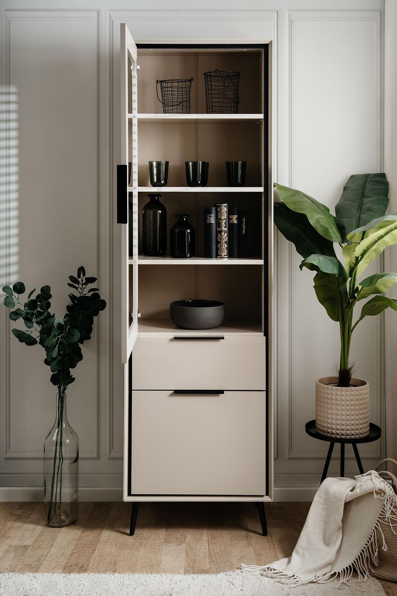 Vitrine, Arona 52B