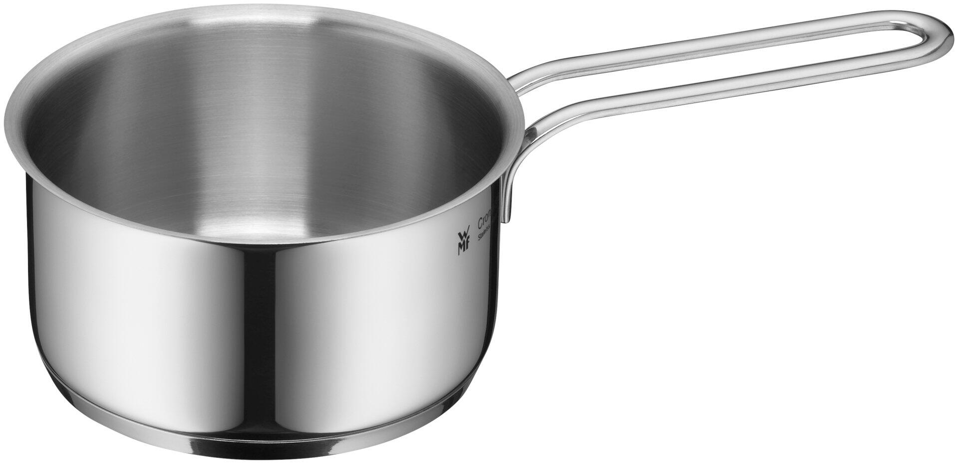 WMF Stielkasserolle Mini, Edelstahl-Kochtopf mit gebogenem Henkel in 3/4-Ansicht, spitz zulaufend mit sichtbarem Innenraum und Zwilling-Logo.