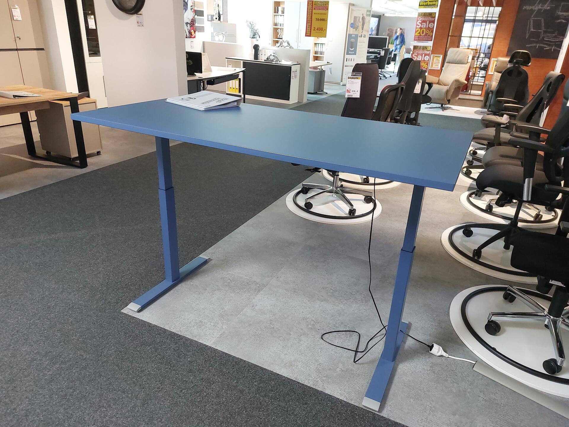 Möbel-Ausstellungsstücke