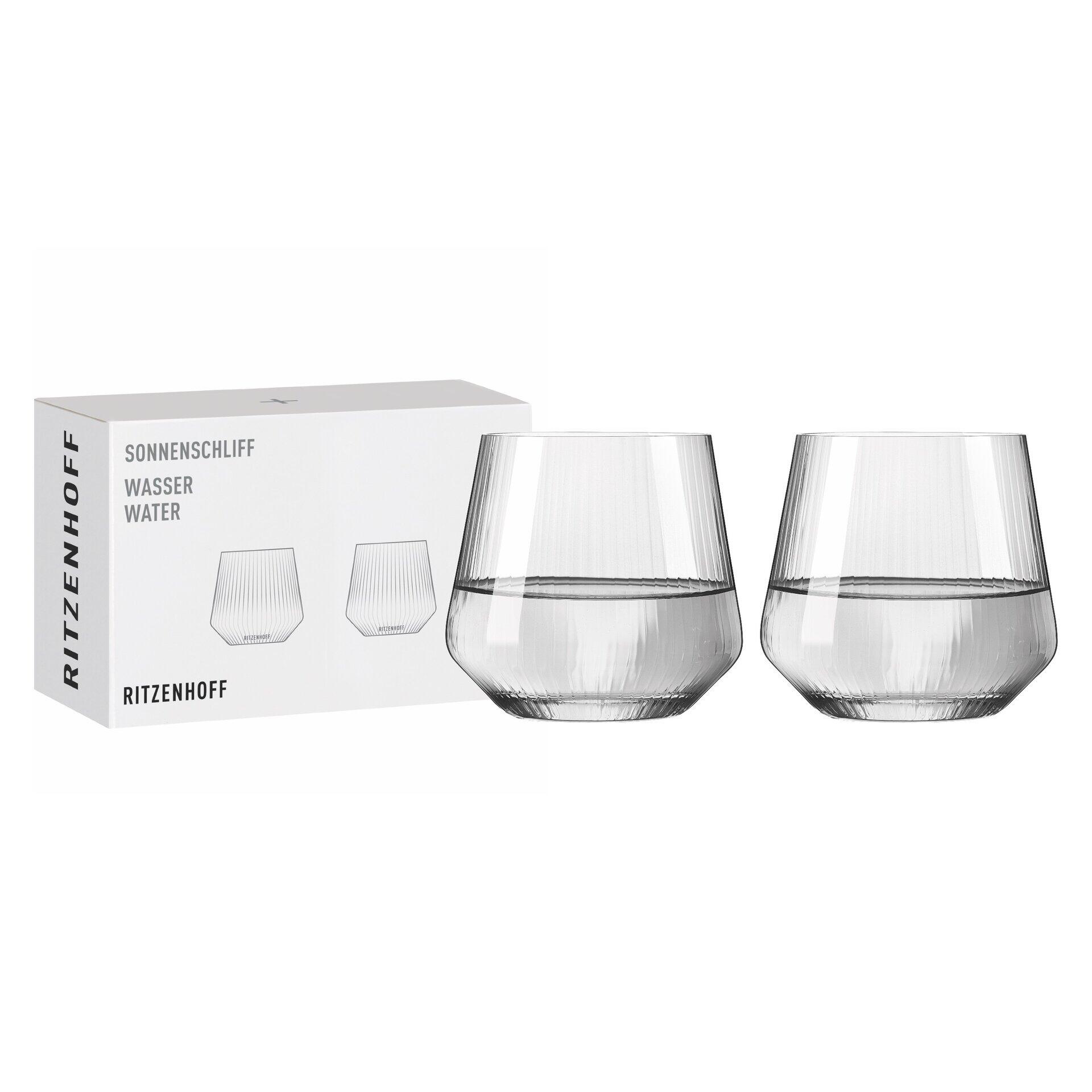 Zwei konische Wassergläser mit strukturiertem Muster und RITZENHOFF-Logo, präsentiert in einer attraktiven Geschenkbox.