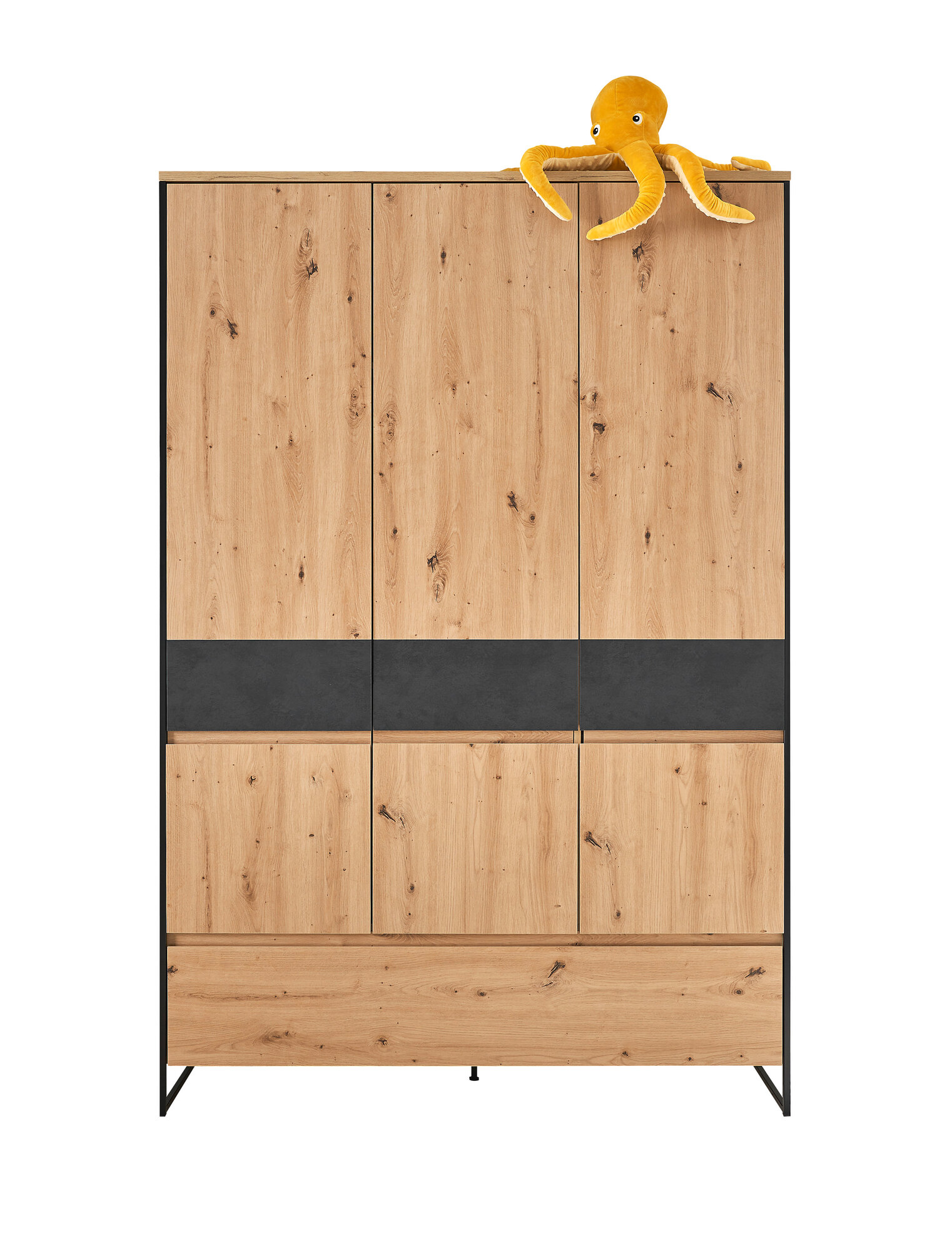 Kleiderschrank, Yunai
