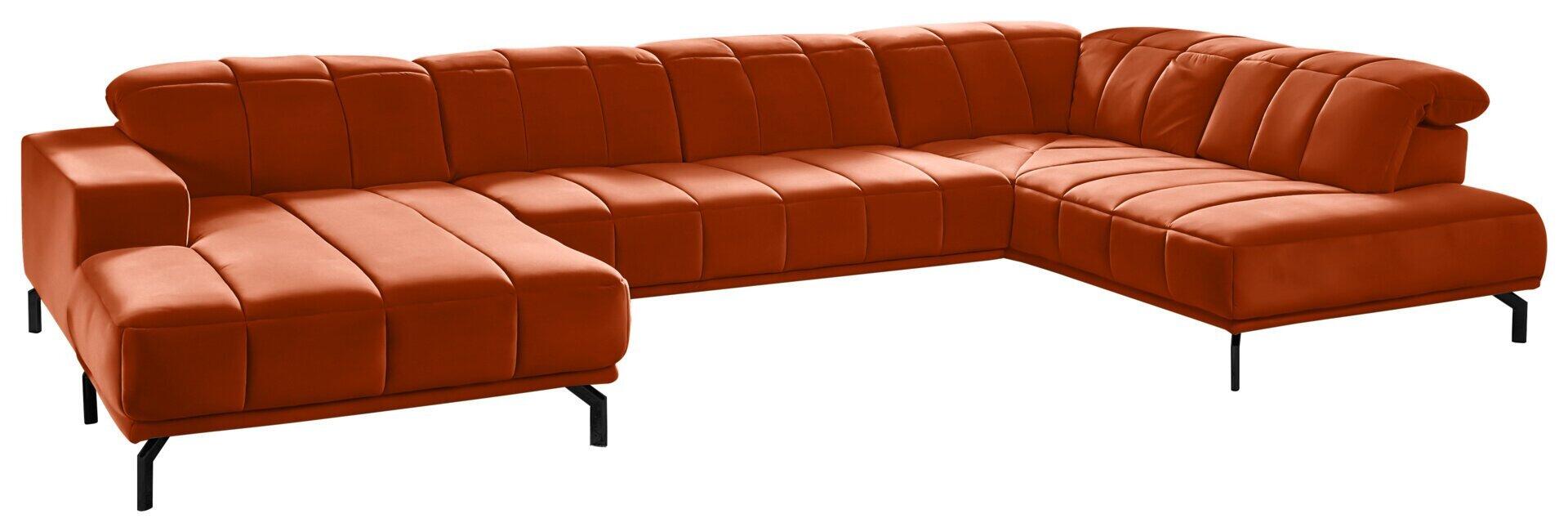 Eckcouch Klagenfurt in Orange mit schwarzem Metallfuß und rechtsseitiger Chaiselongue, die durch eine Kopfteilverstellung zusätzlichen Komfort bietet.