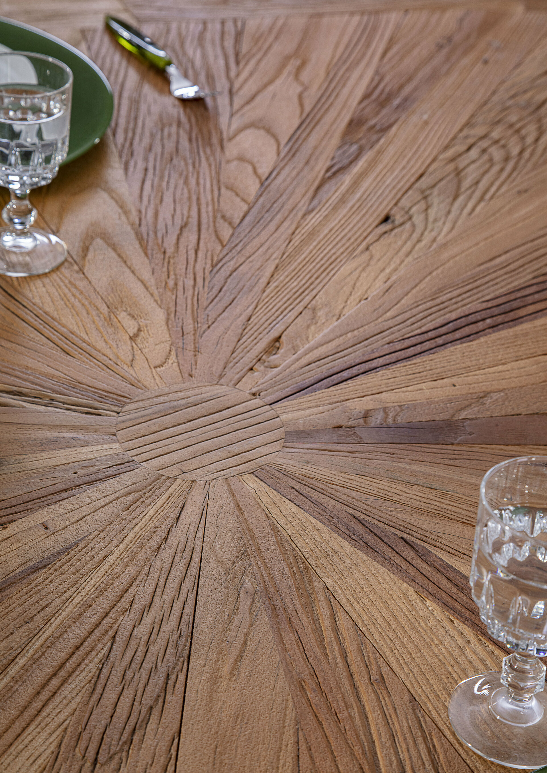 Esstisch, Attenzione