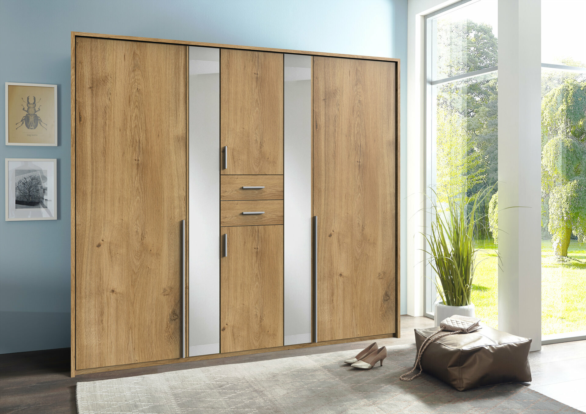 Kleiderschrank, Vanea