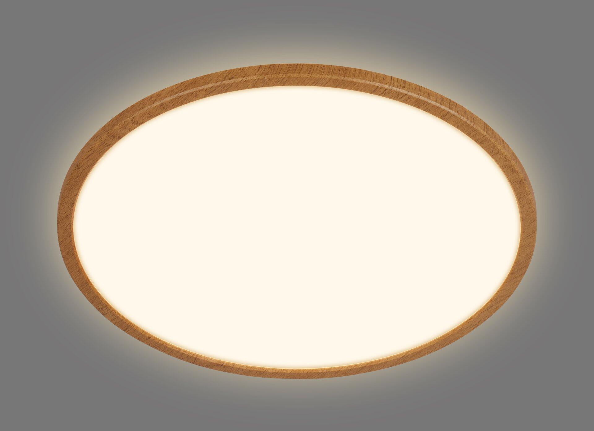 Deckenleuchte Panel Tava Wood mit integrierter LED-Beleuchtung und warmer Holzoptik in Frontalperspektive.