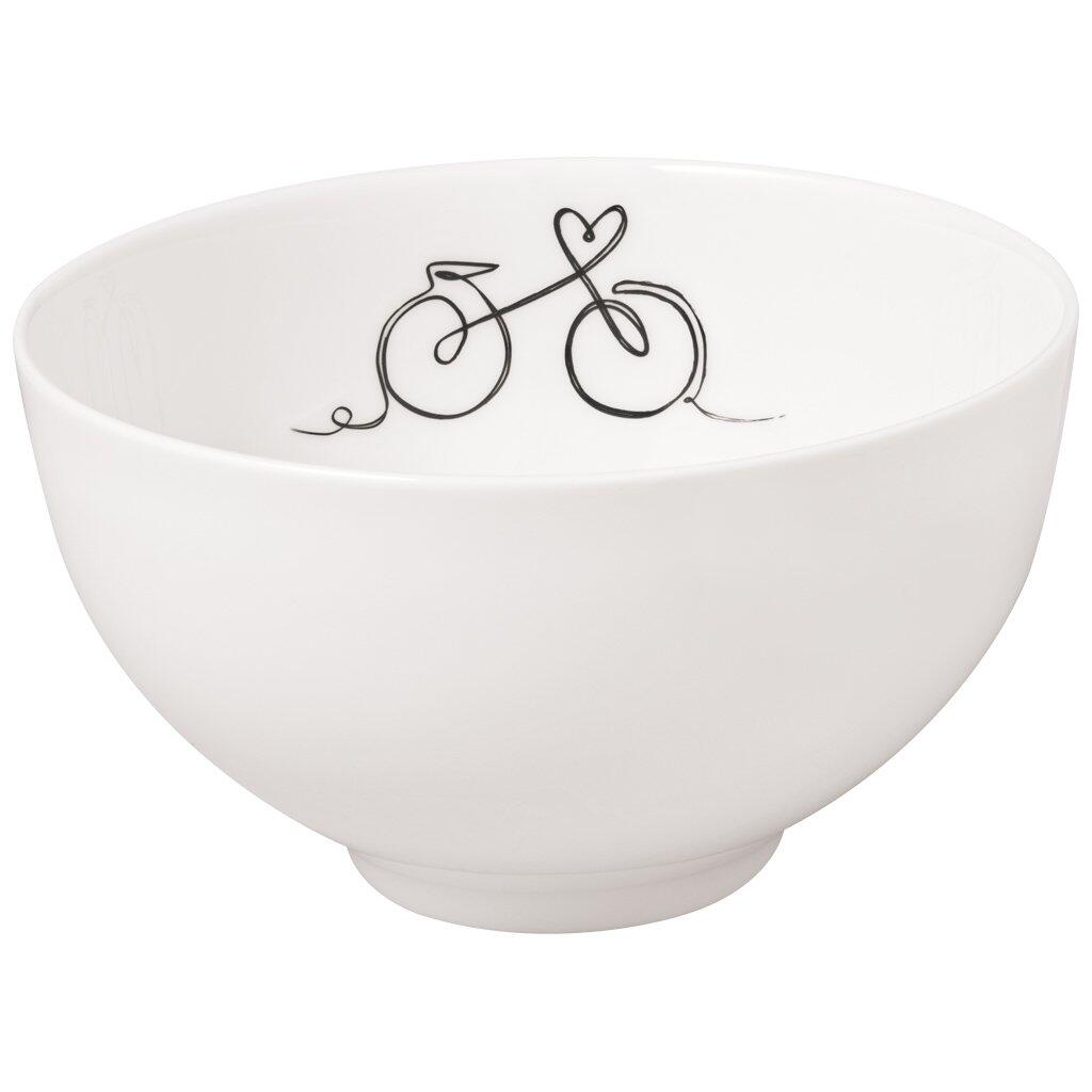 Weiße Schale "Bowl Family, Statement Lines" mit Vogelperspektive, die einen stilisierten Fahrrad-Herz-Print im Innenraum zeigt.