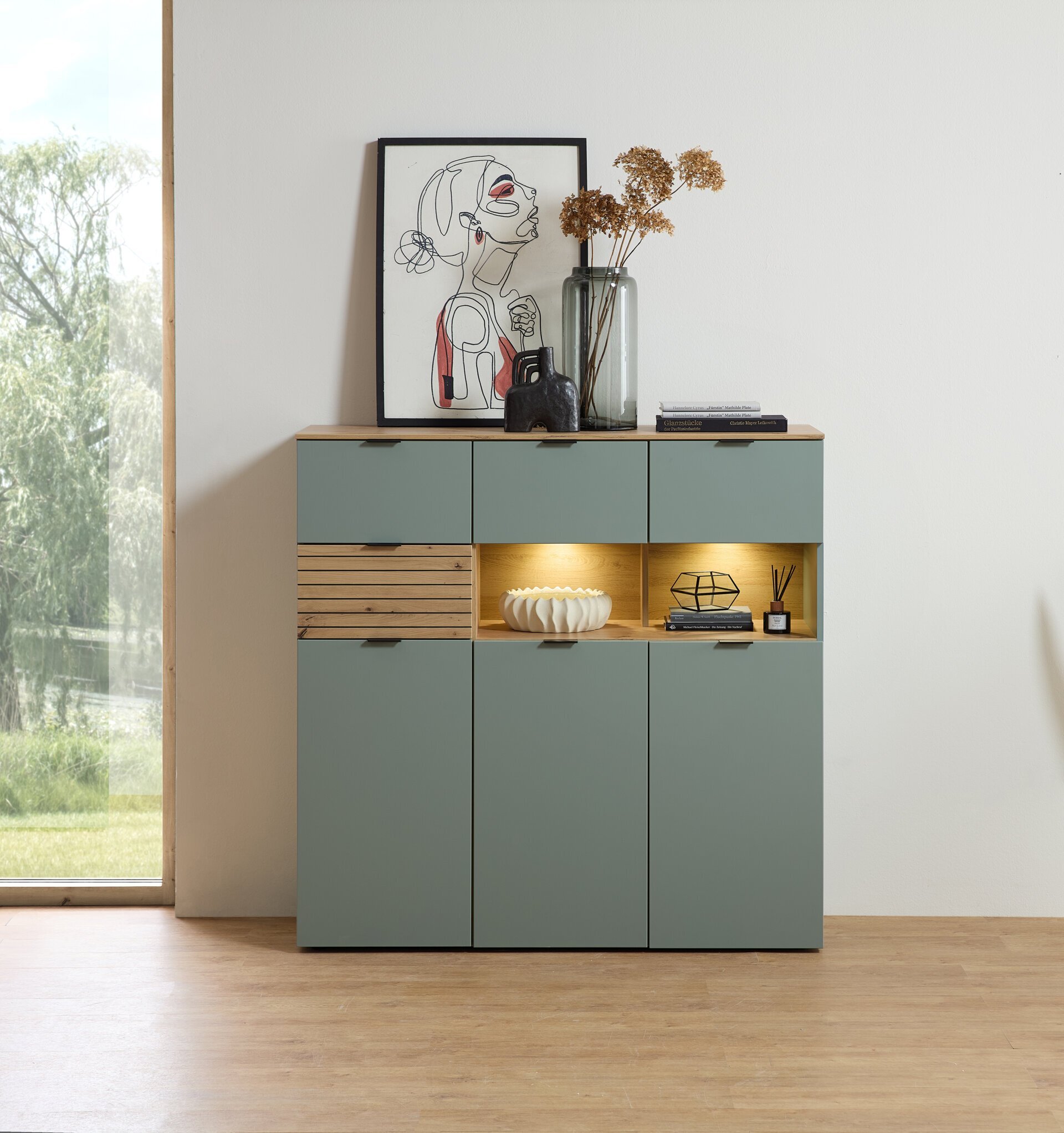 Highboard, Ina