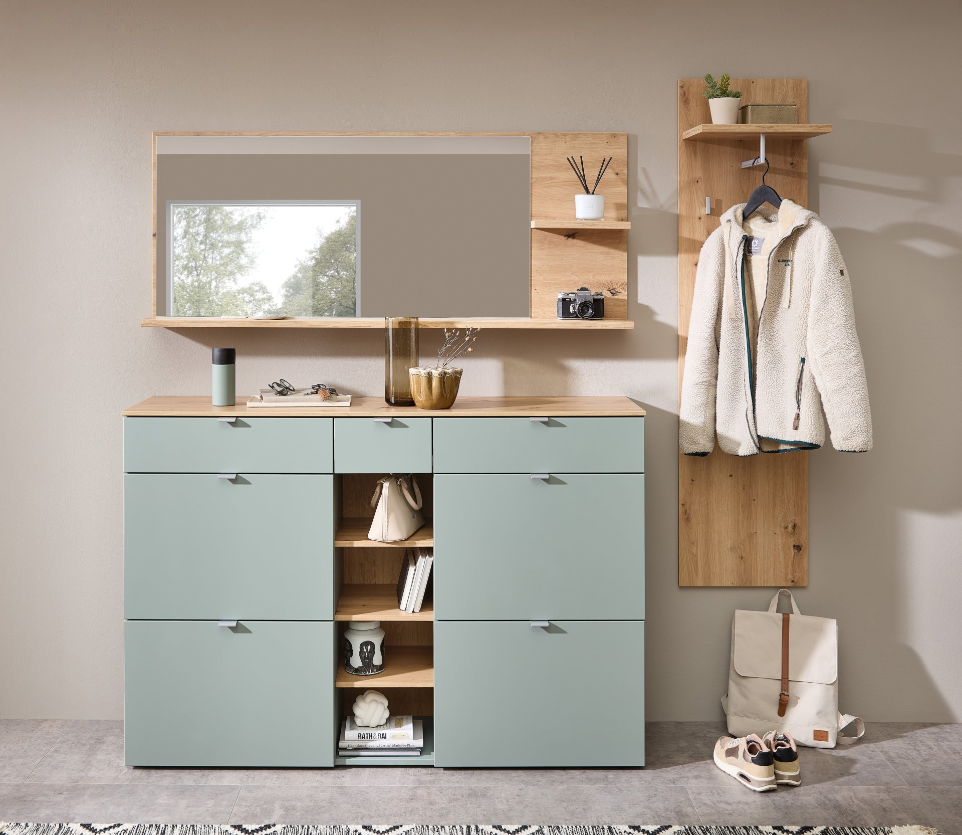 Garderoben-Kombi, Bari