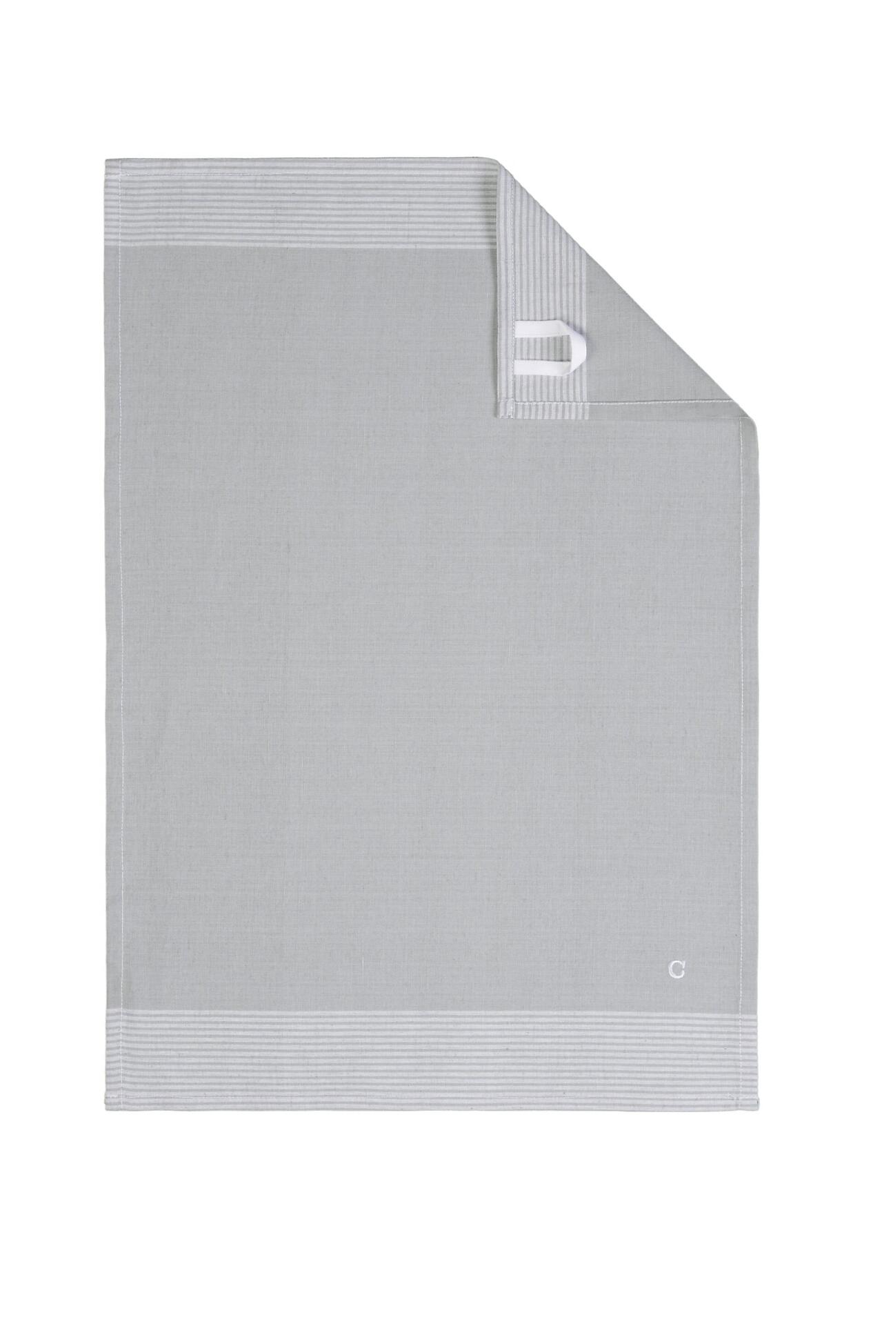 Gästetuch Two-Tone: Grauer Vorhang mit weißen vertikalen Streifen und eingesticktem "C" für die Aufhängung.