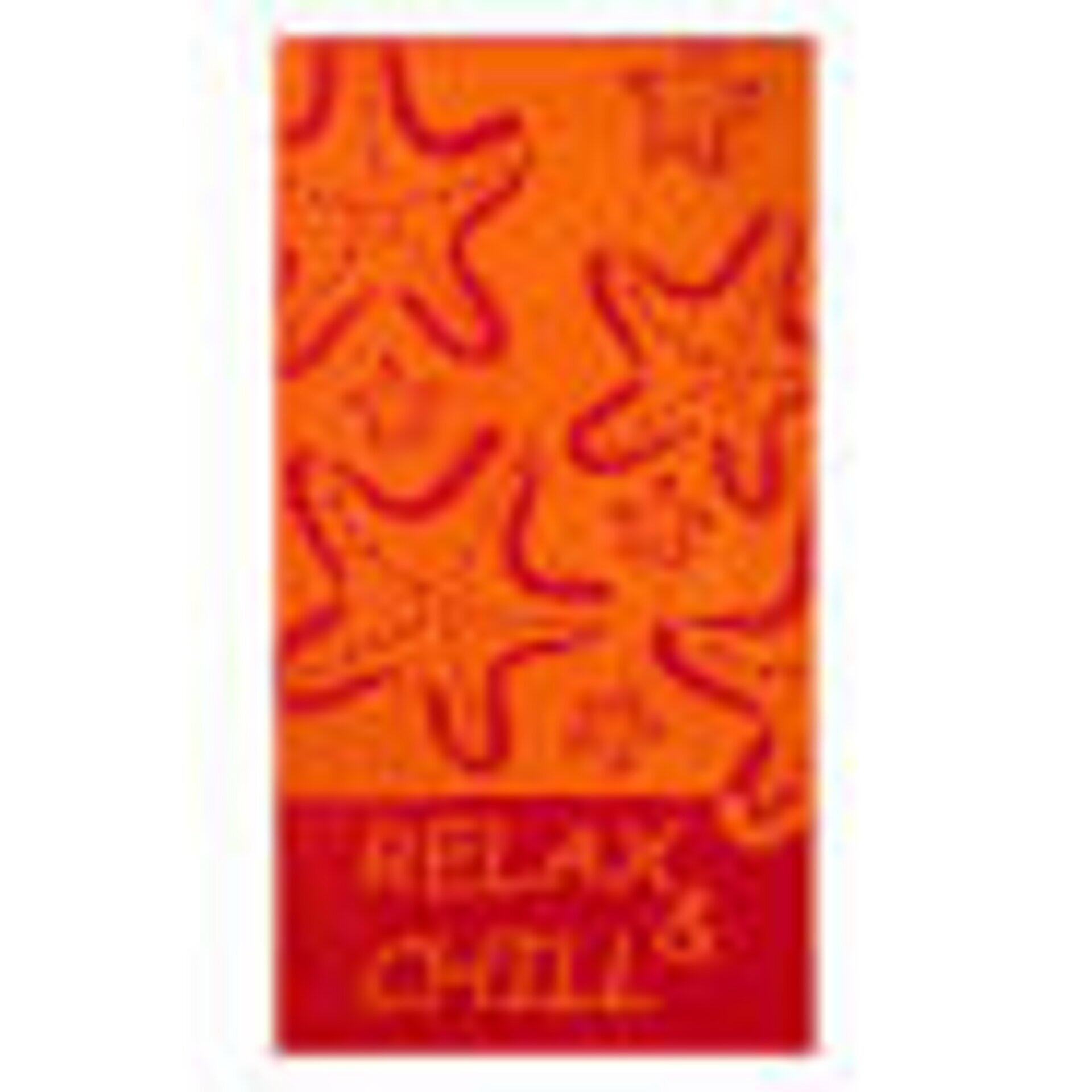 Strandtuch Relax&chill, multicolor mit tiefrotem Grund und Seestern-Motiv sowie dem Schriftzug "RELAX CHILL".