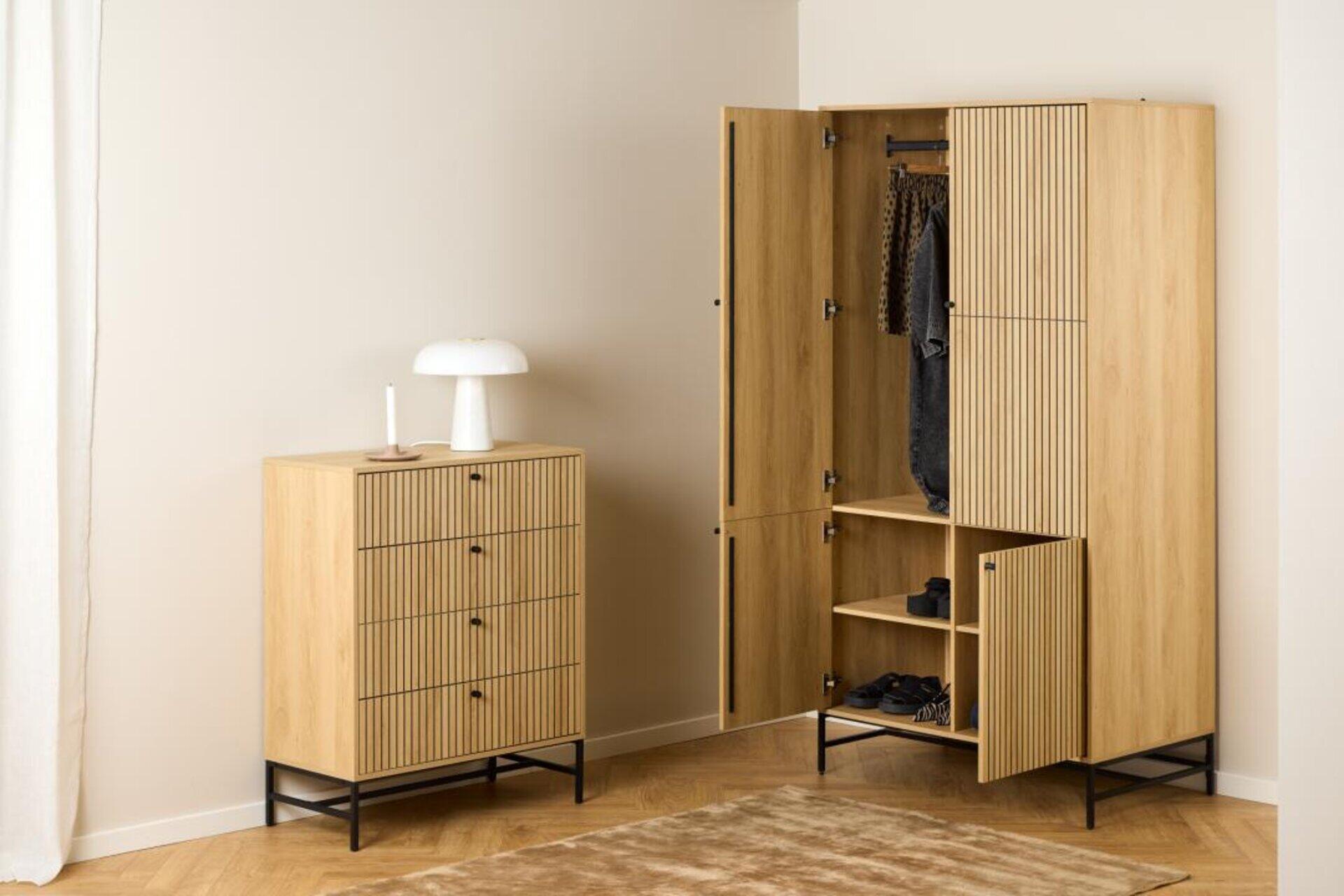 Garderobenschrank, Albany