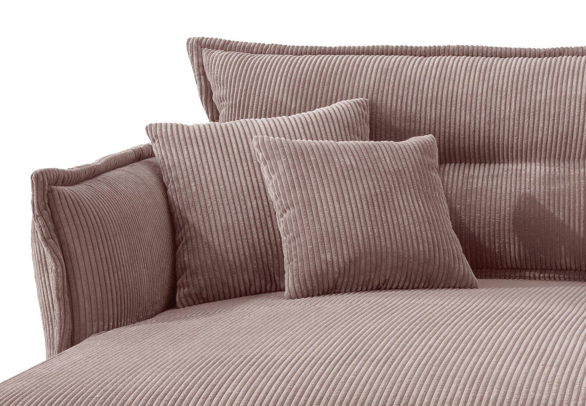 Ecksofa Lava mit Winkelfüßen aus Metall, hellrosa Cordbezug und hochgesteppter Rückenlehne aus mehreren Kissen.