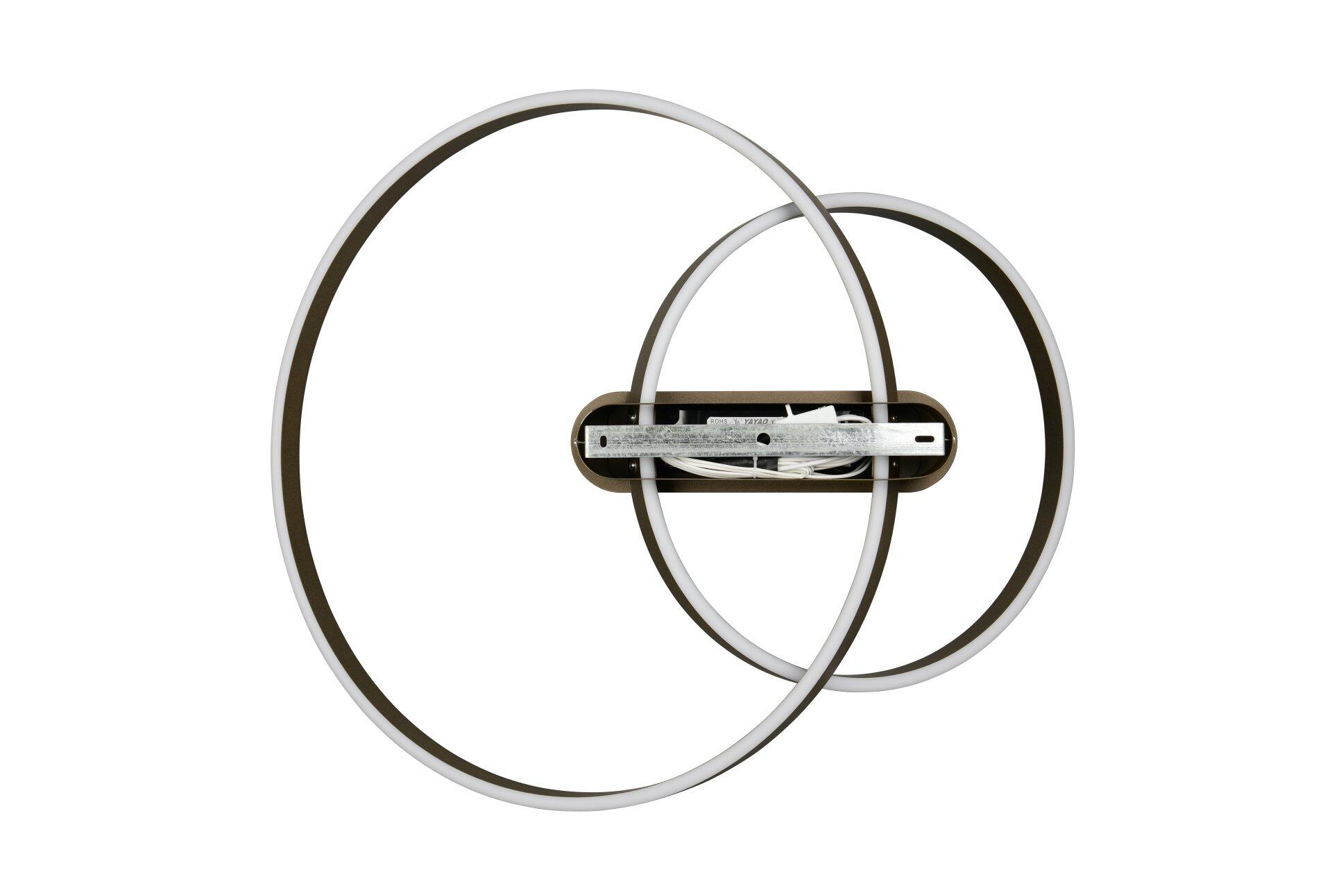 Deckenleuchte Isander mit modernem, kreuzförmigem Design aus zwei versetzten weißen Ringen.